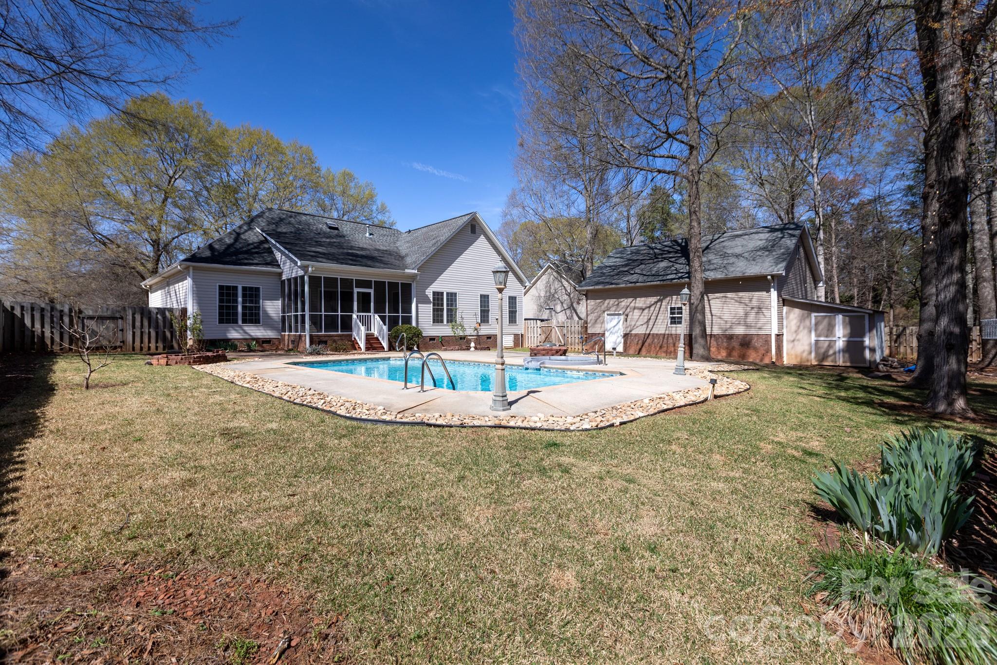 1525 Garrett Landen Drive