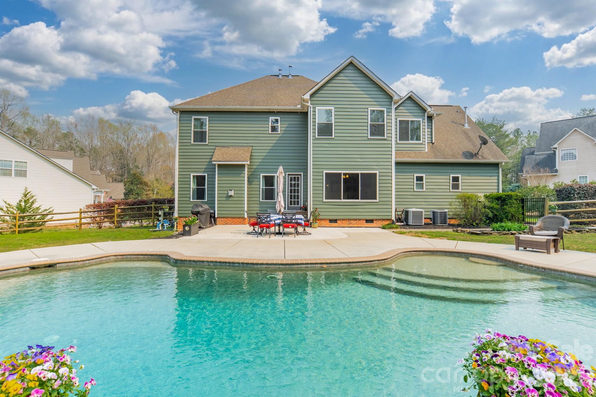 149 EdgeHill Drive