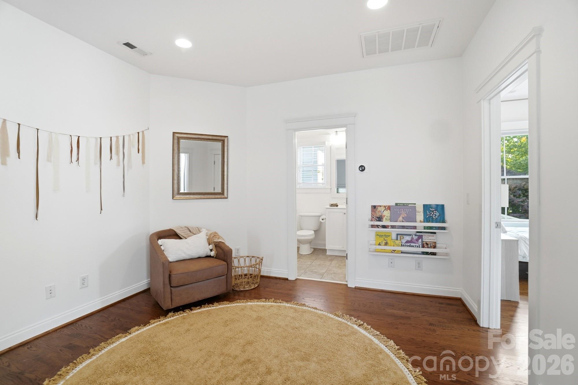 4333 Birkshire Heights