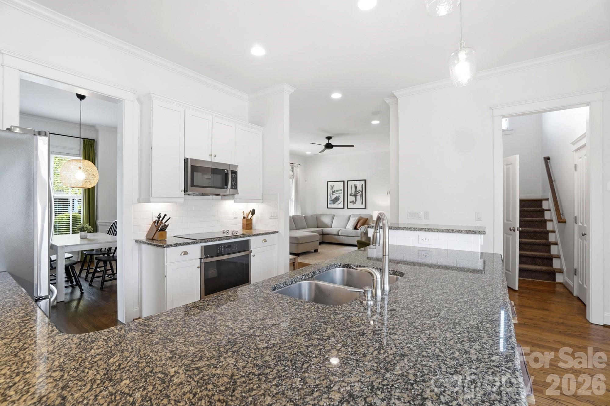 4333 Birkshire Heights