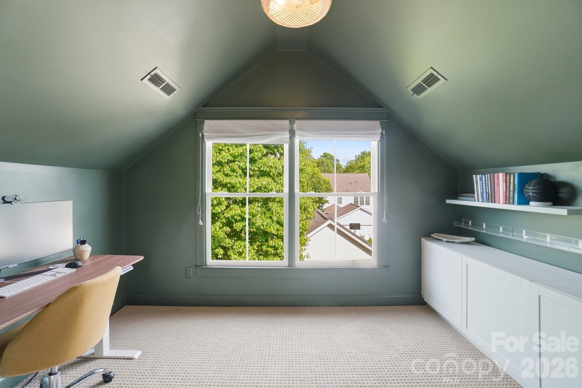 4333 Birkshire Heights