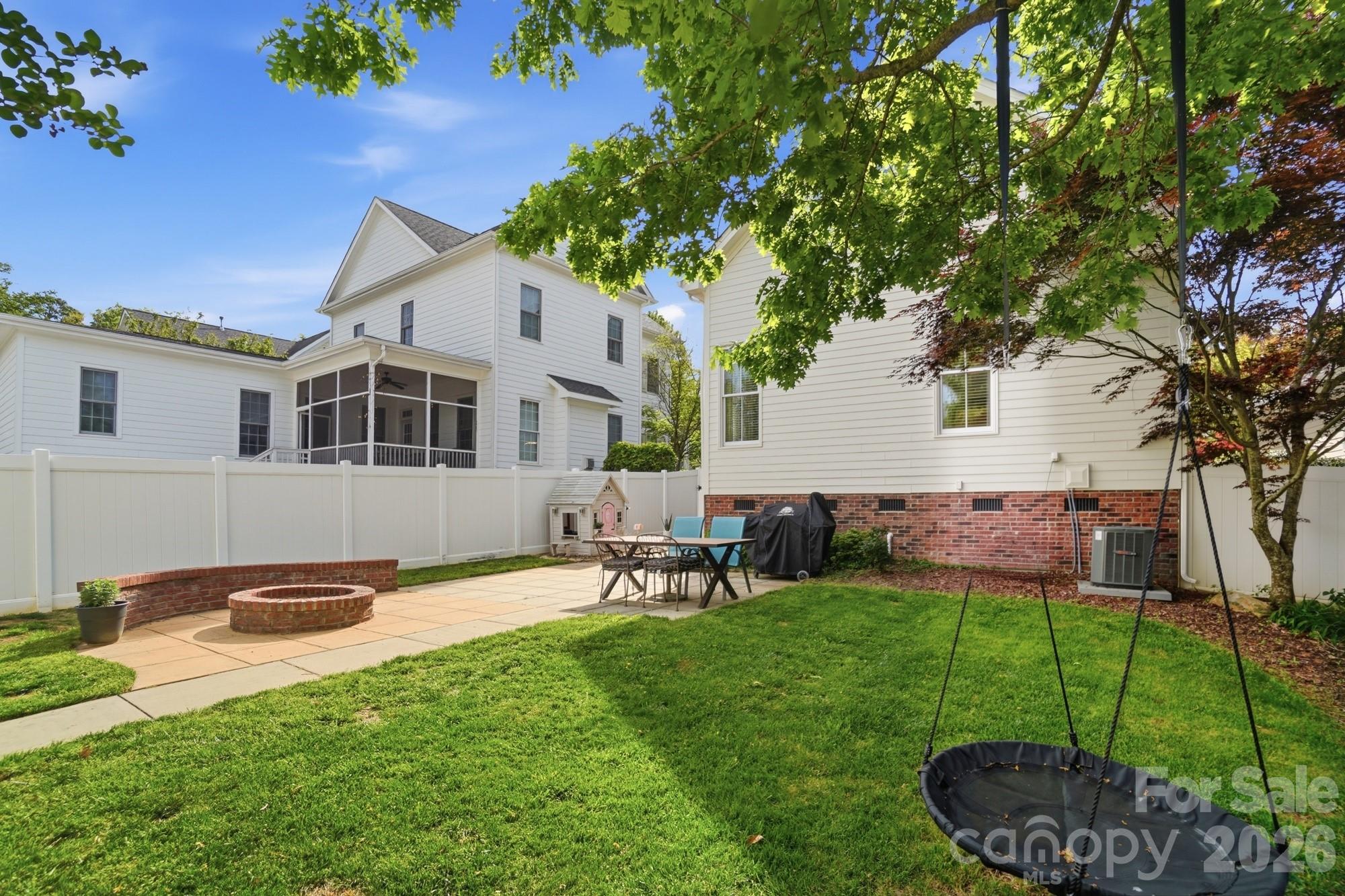 4333 Birkshire Heights