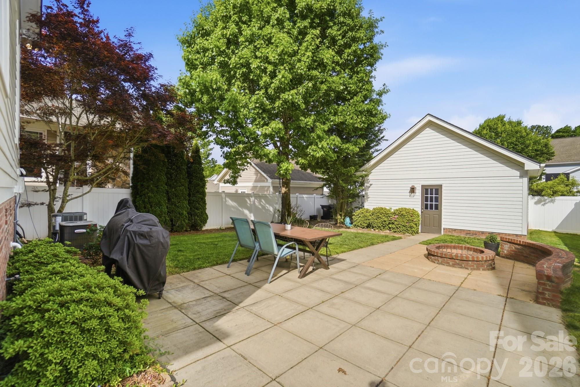 4333 Birkshire Heights