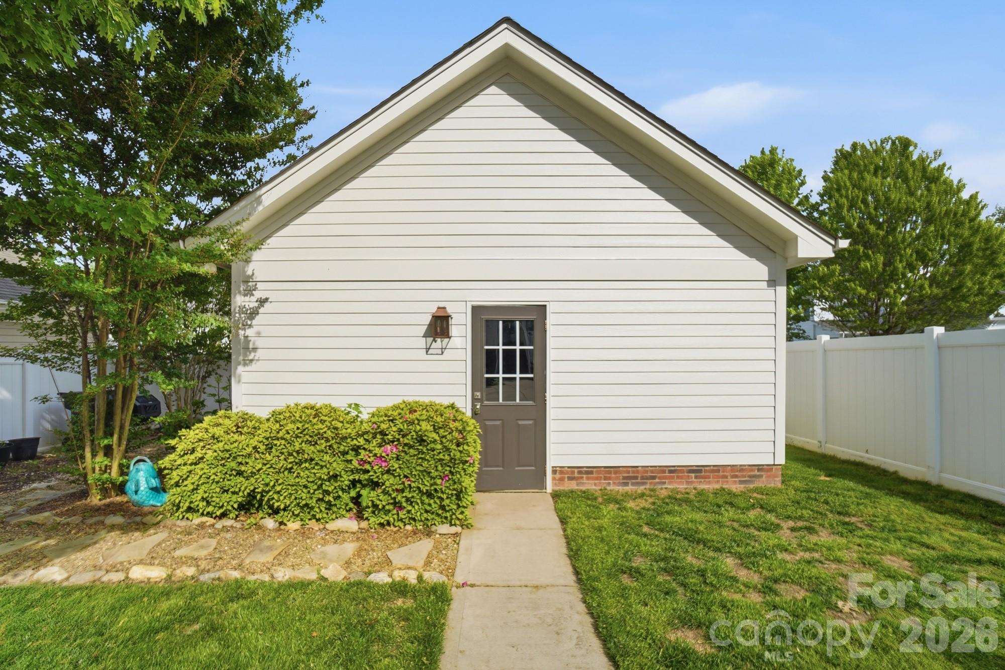 4333 Birkshire Heights