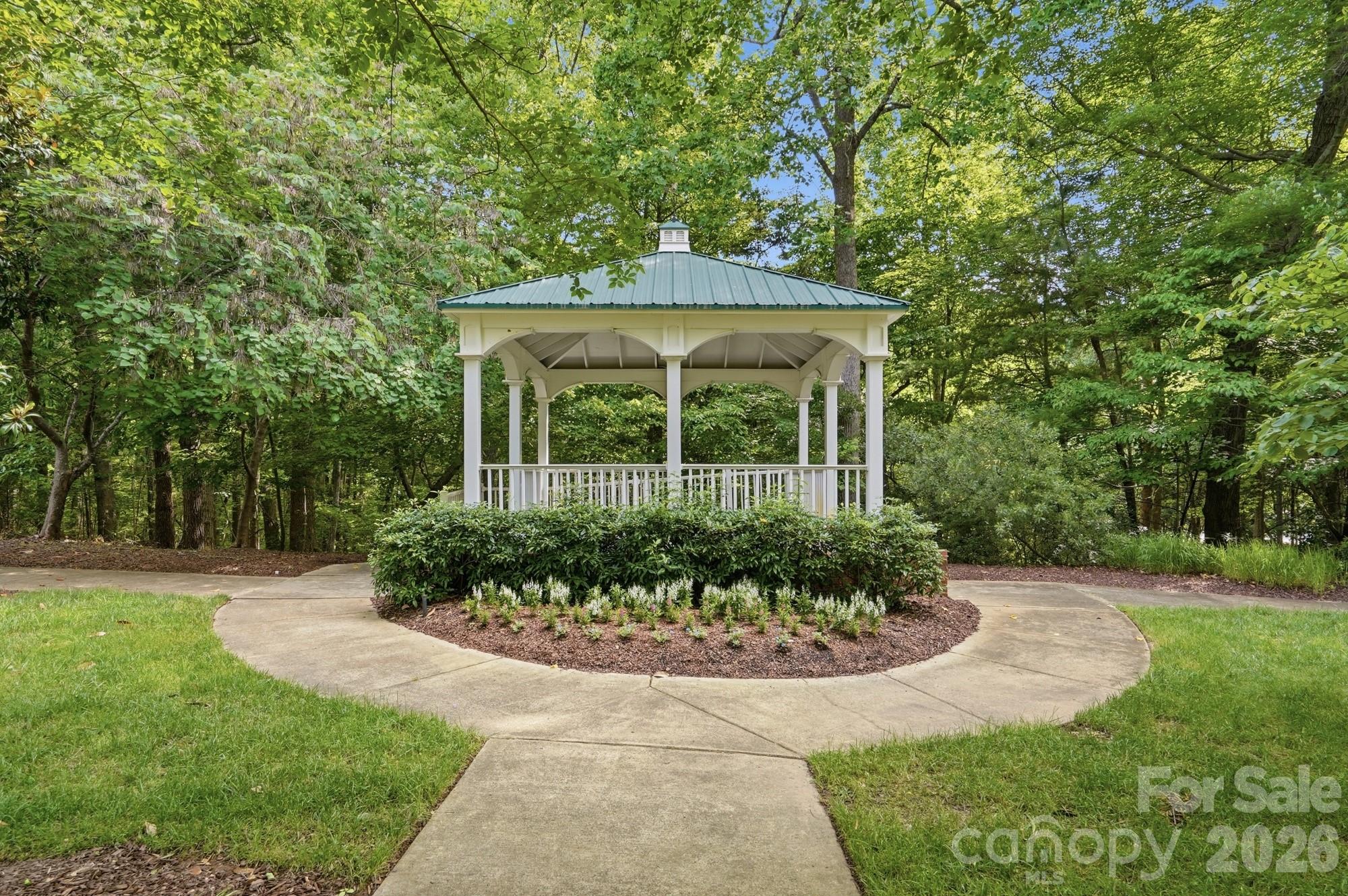 306 Elis Way