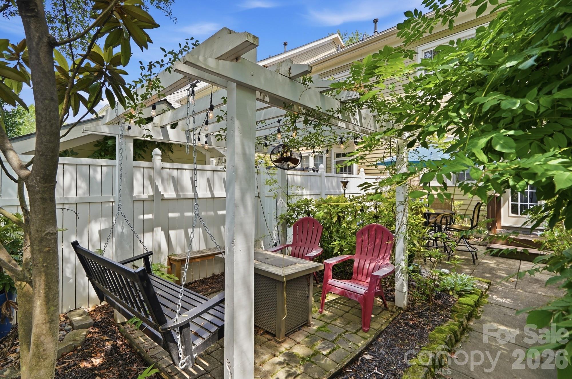 306 Elis Way