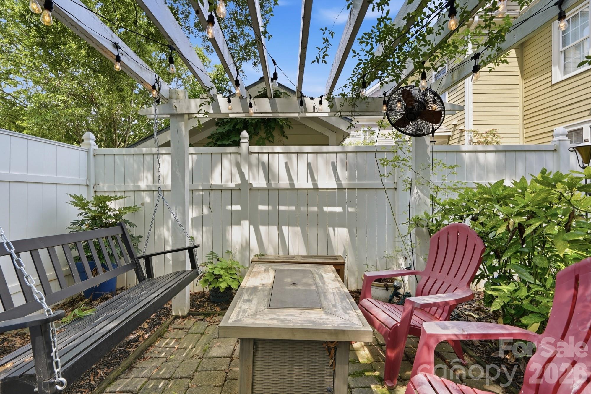306 Elis Way