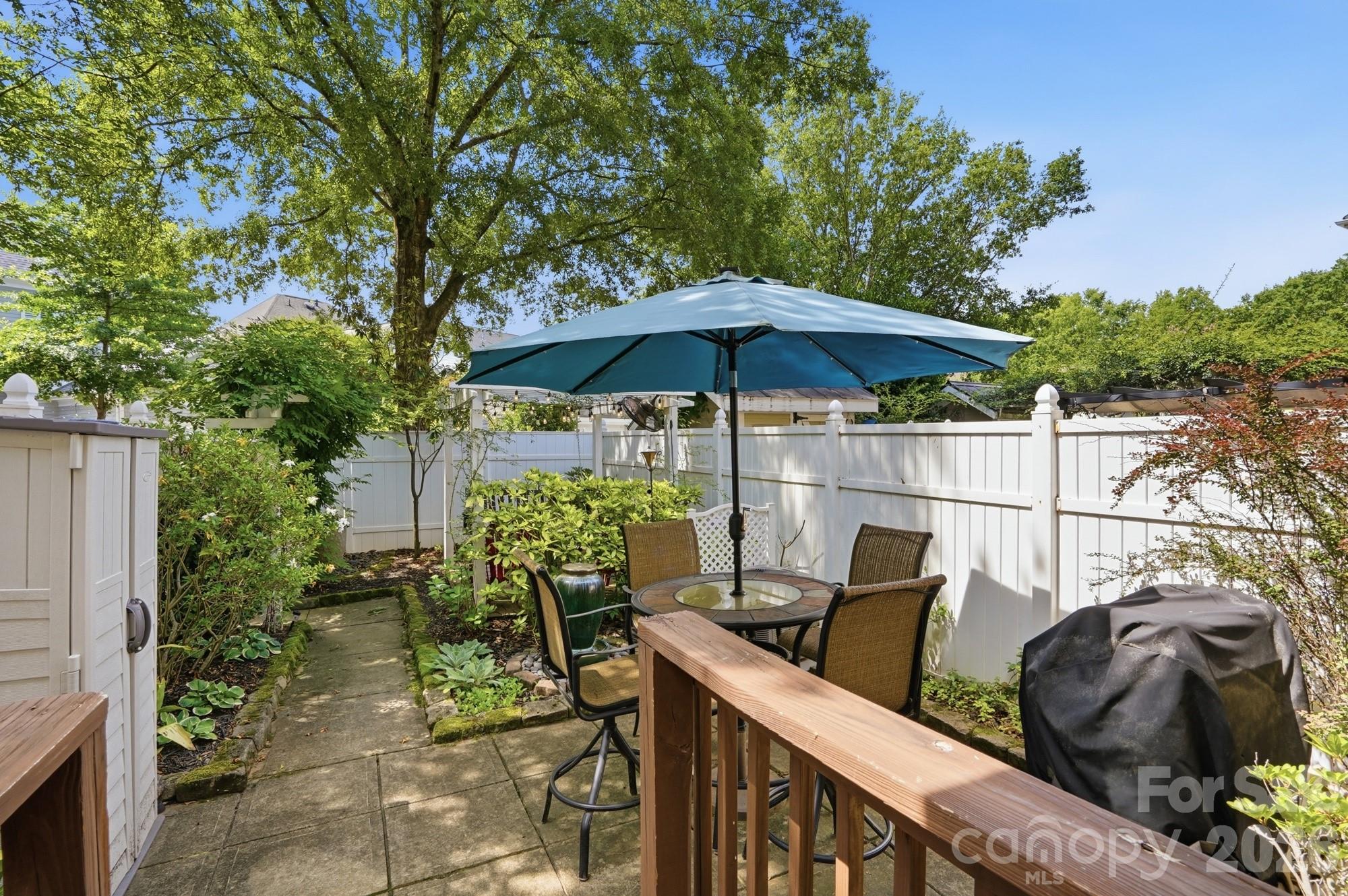 306 Elis Way