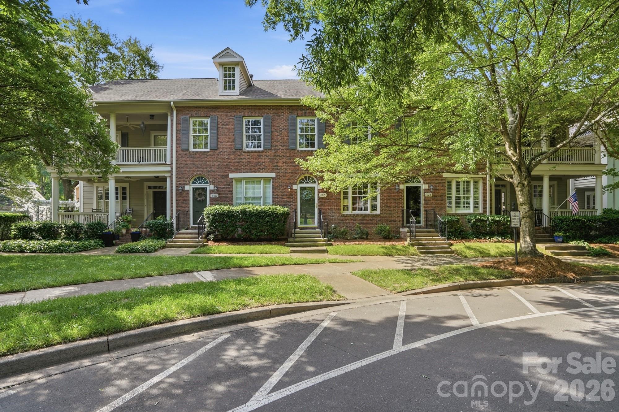 306 Elis Way