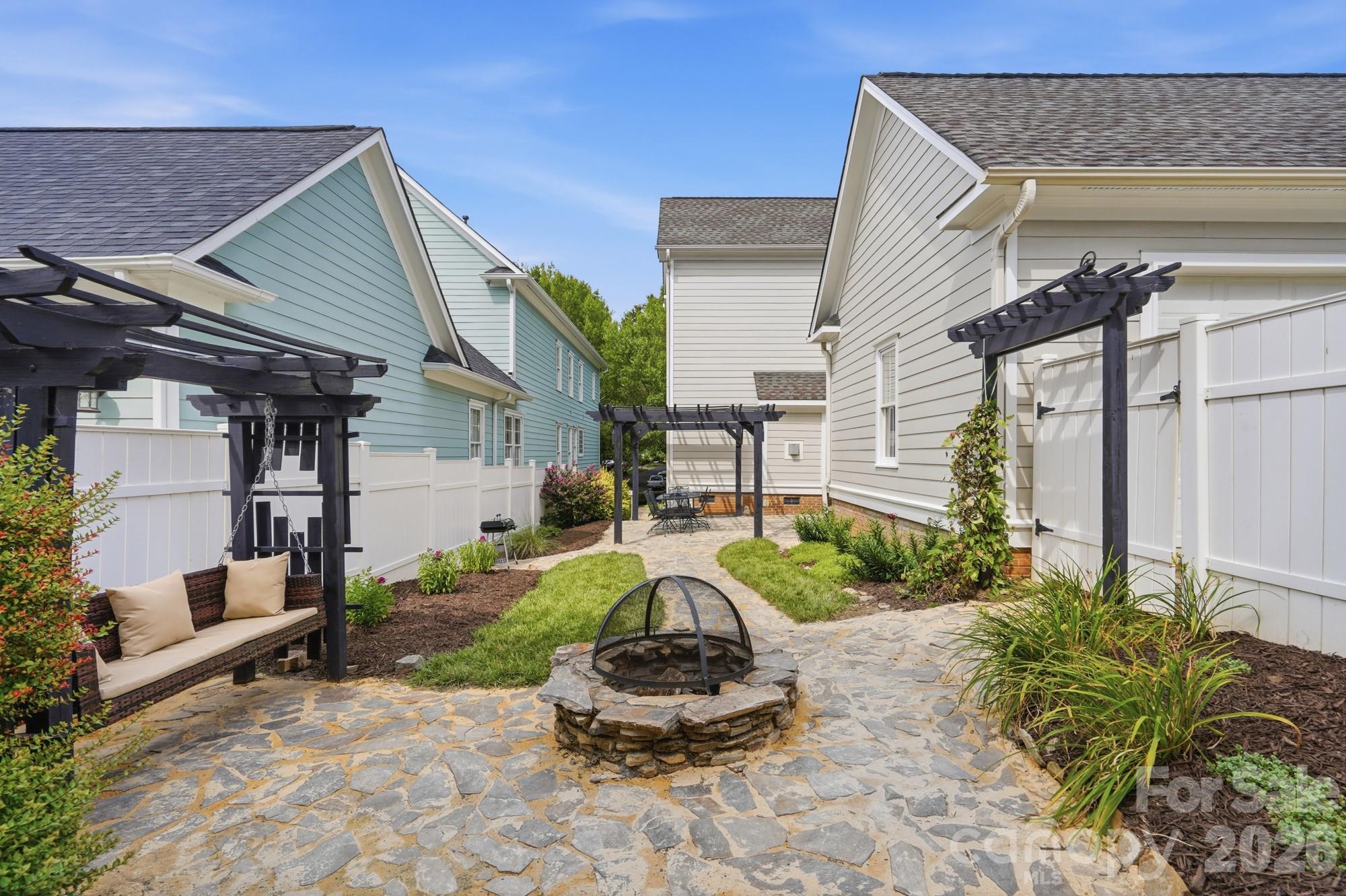 716 Shady Grove Crossing
