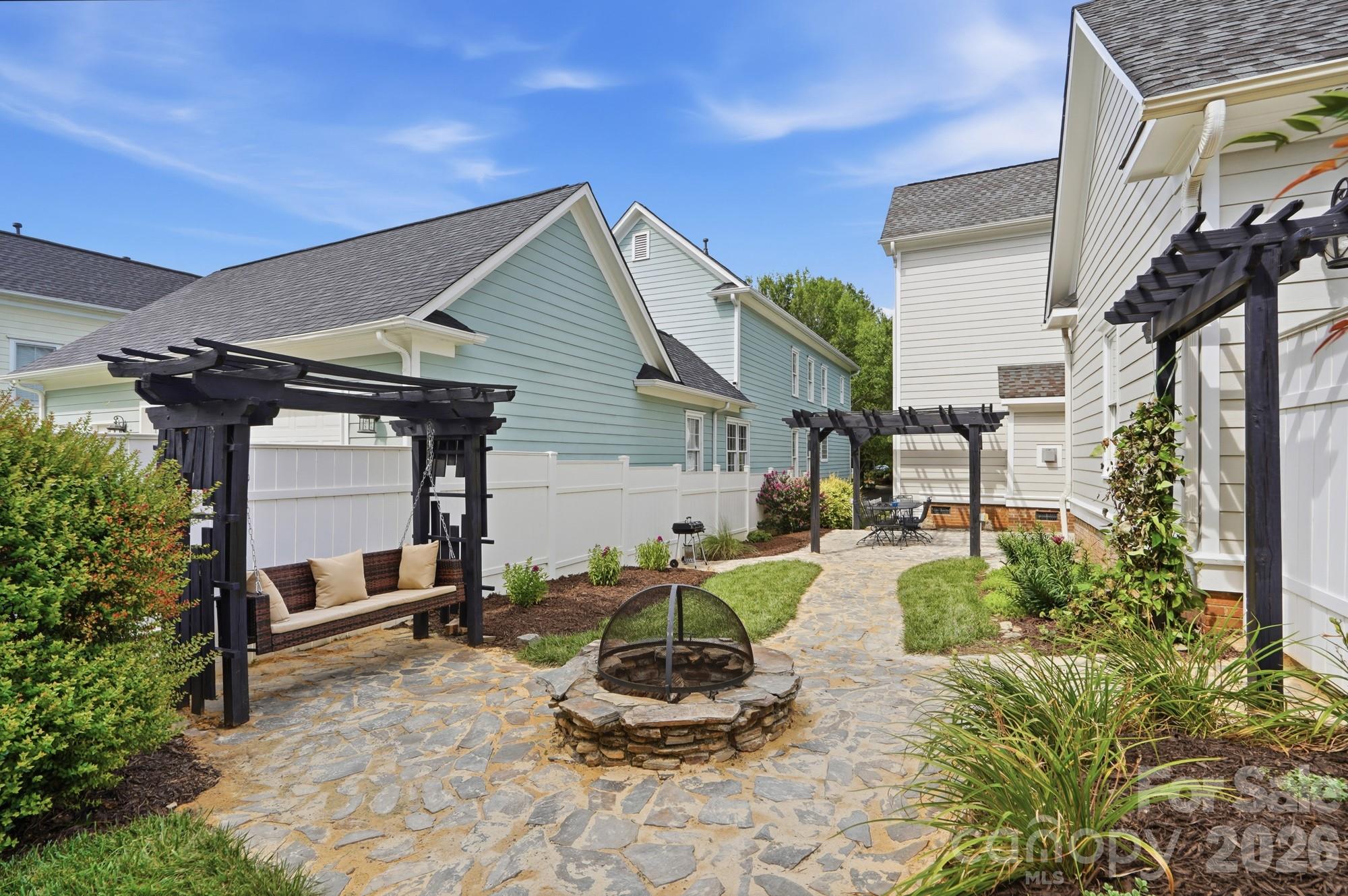 716 Shady Grove Crossing