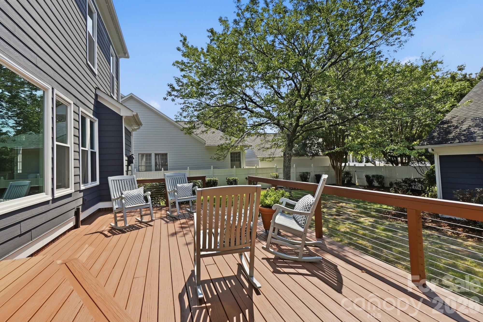 341 Elis Way
