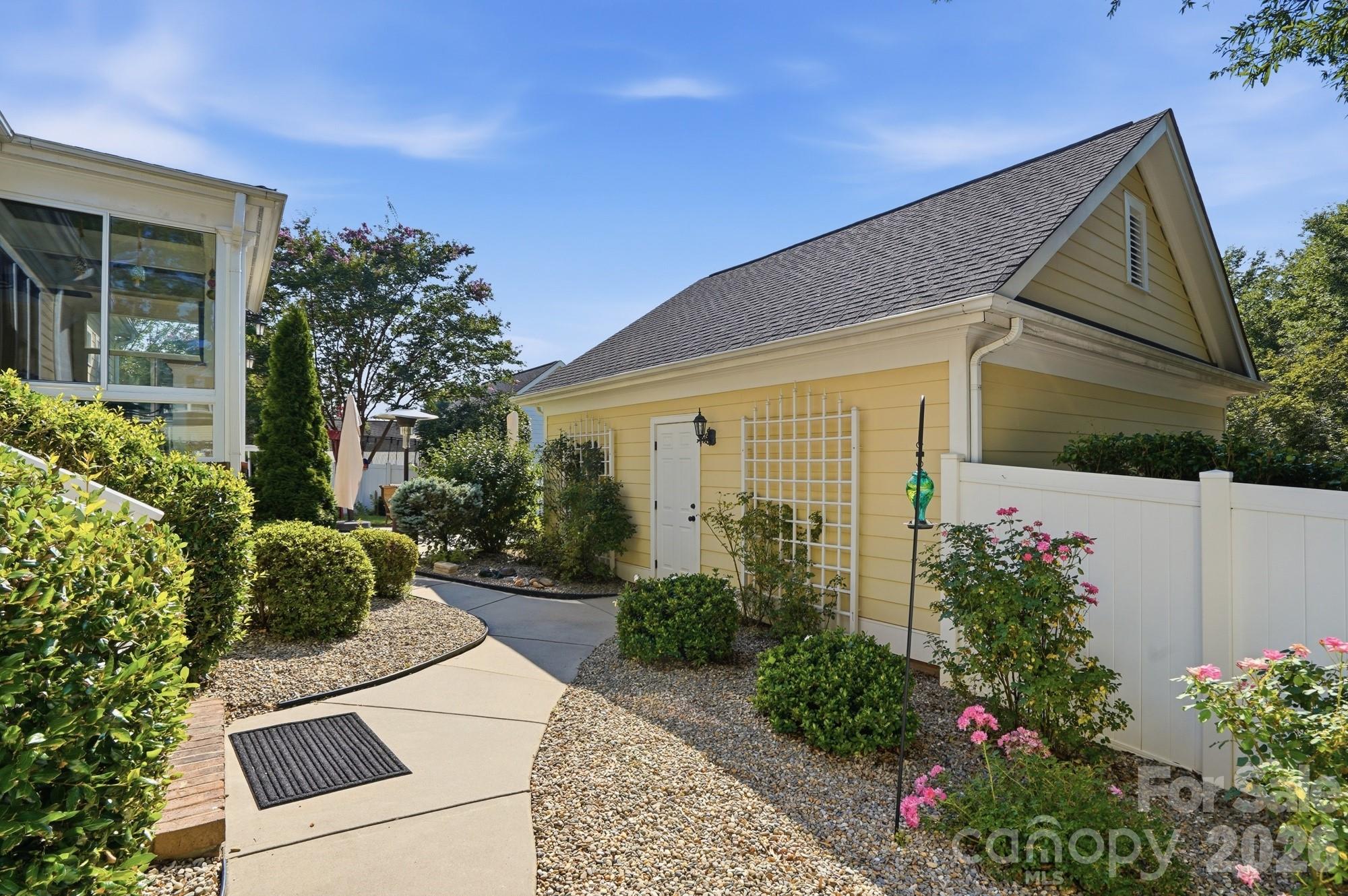 4341 Birkshire Heights