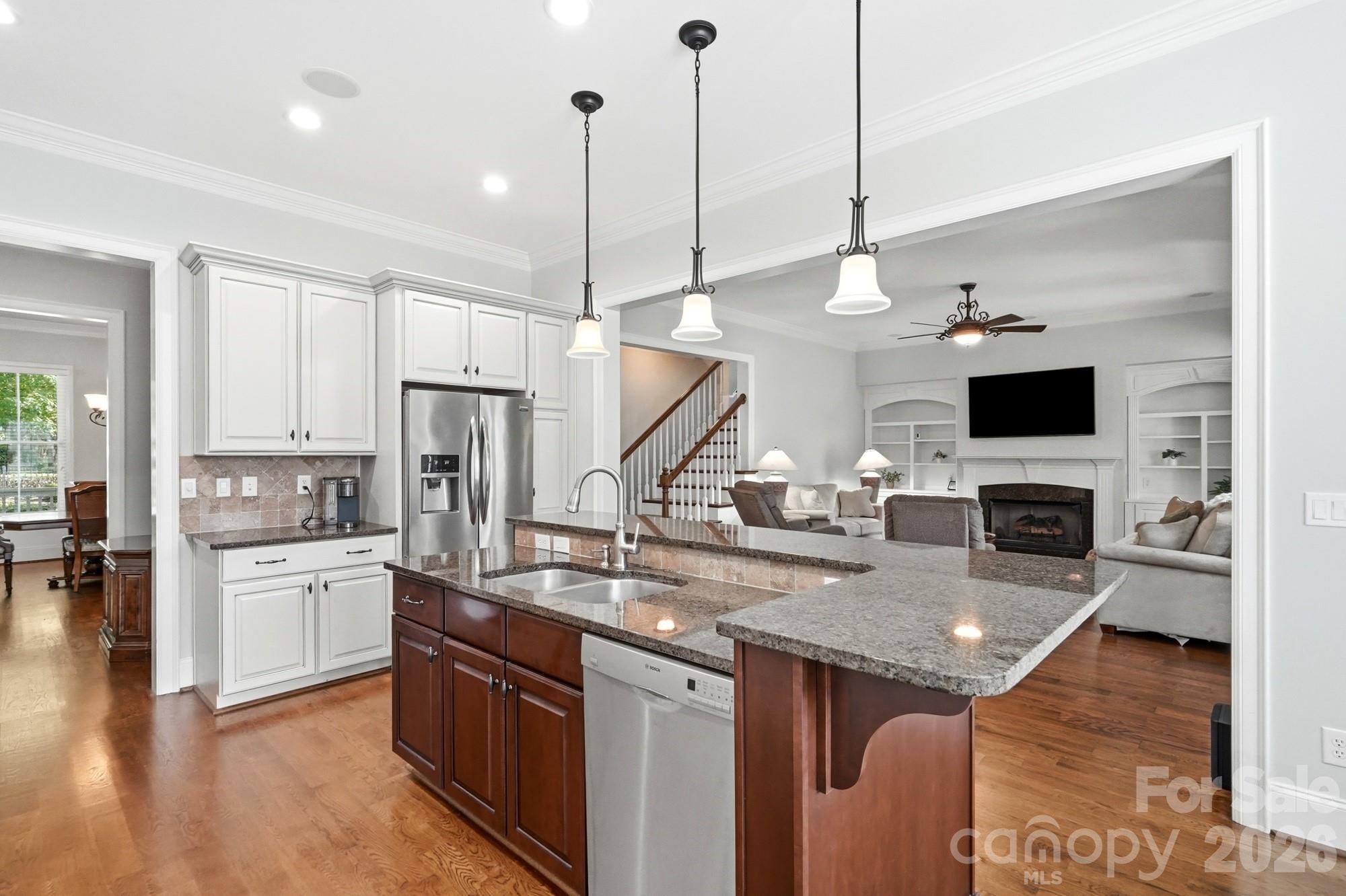 4341 Birkshire Heights