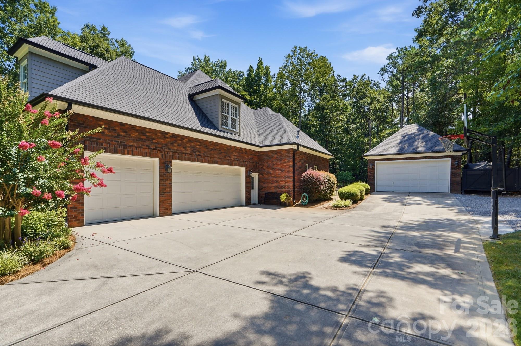 832 Savile Lane