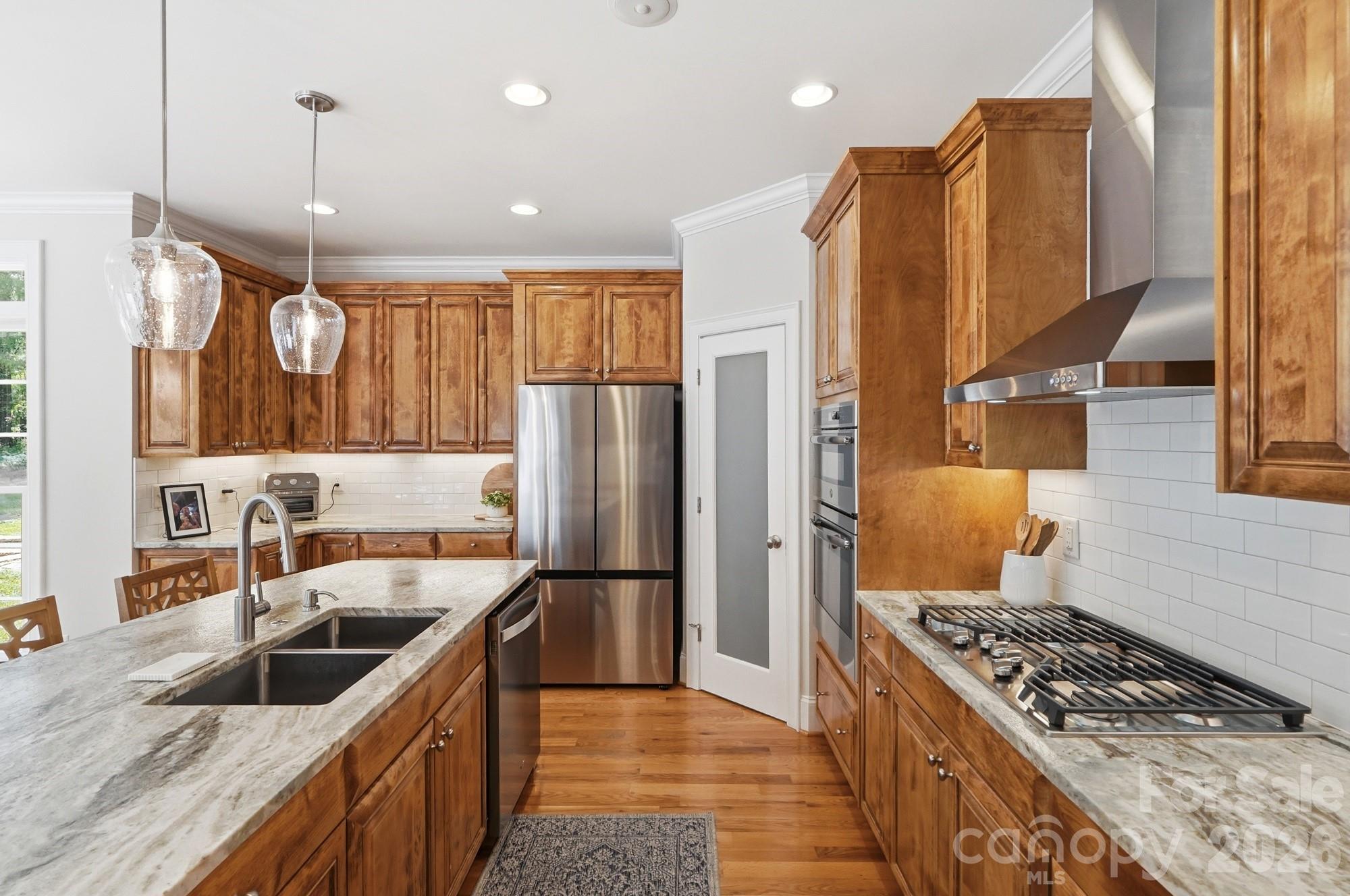 832 Savile Lane