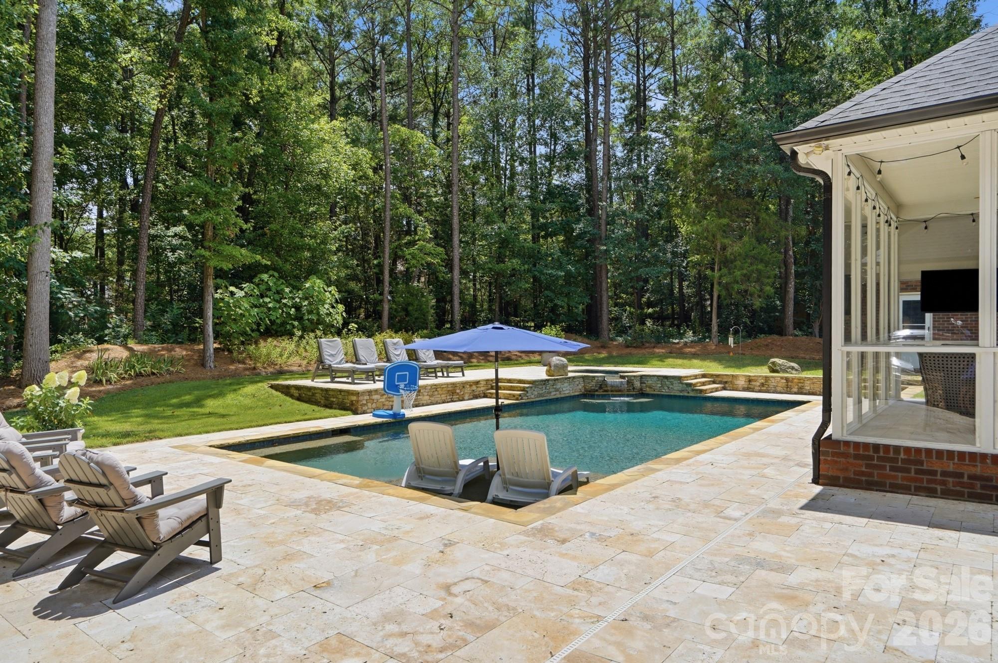 832 Savile Lane