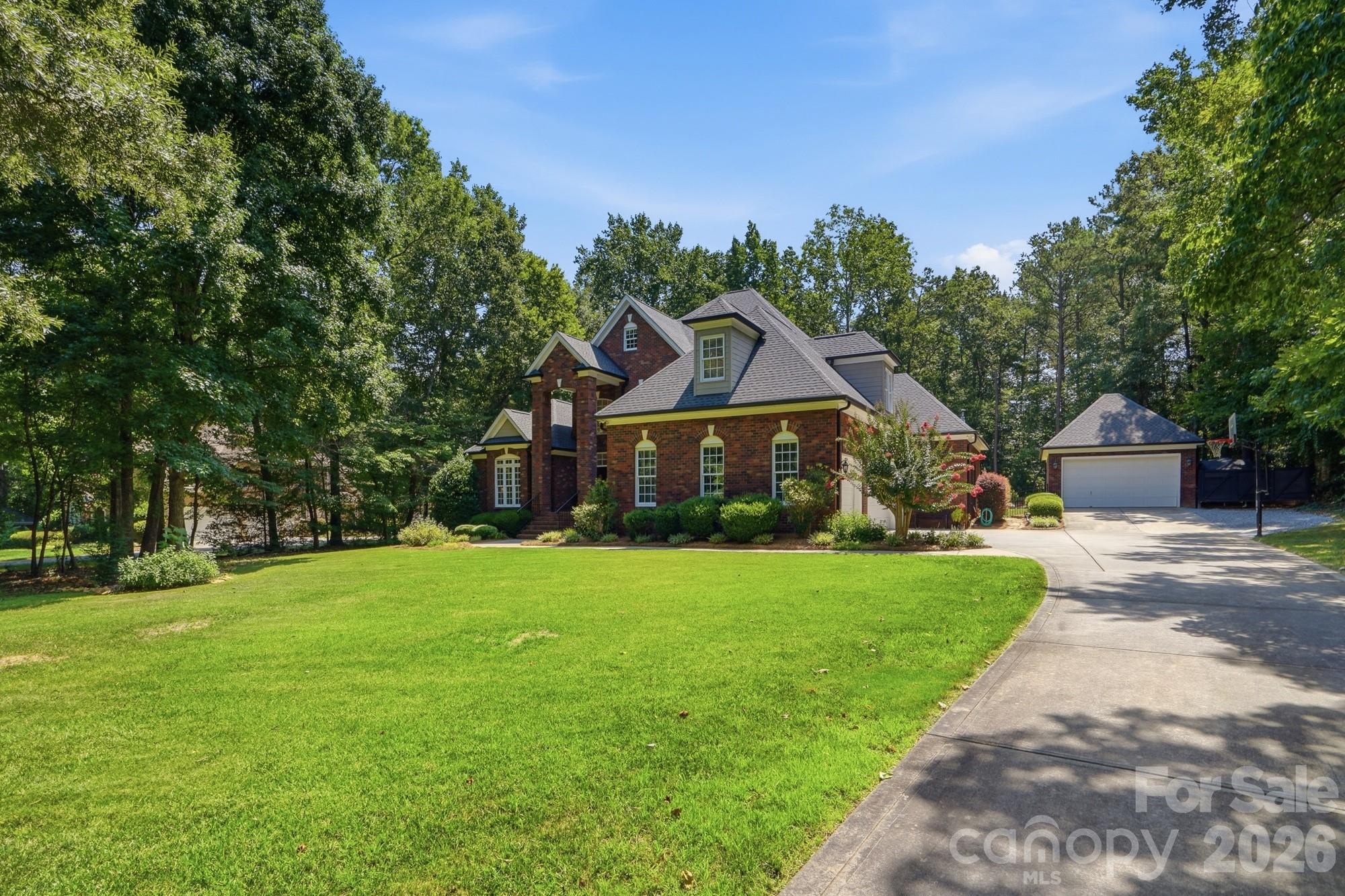 832 Savile Lane