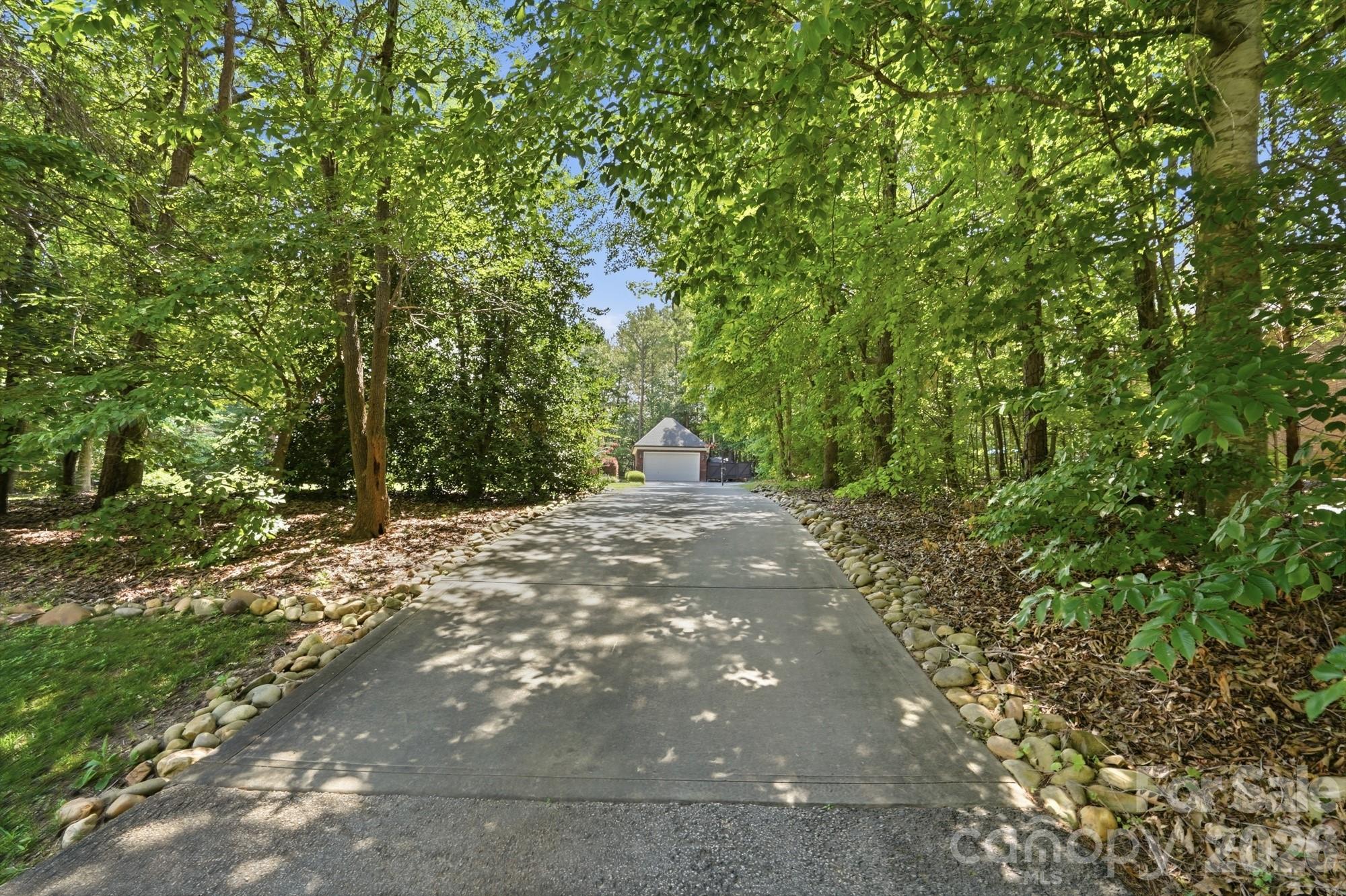 832 Savile Lane