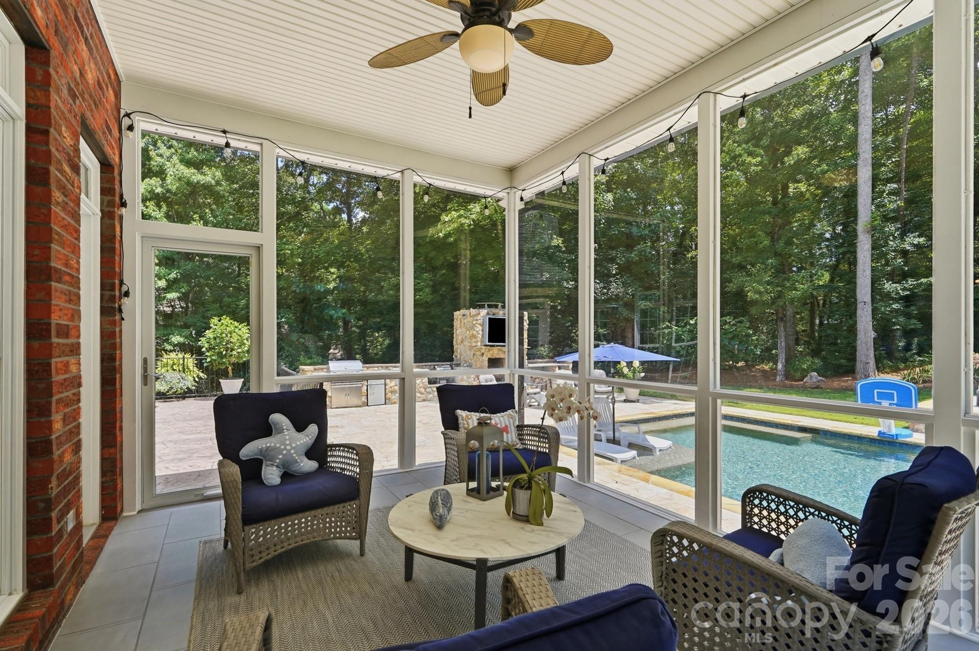 832 Savile Lane