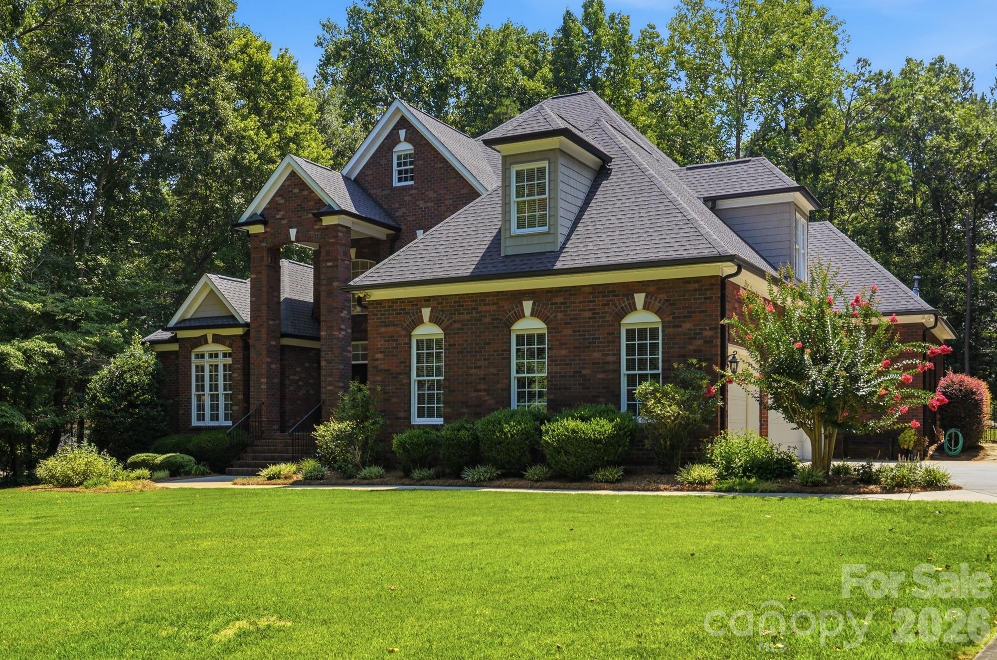 832 Savile Lane