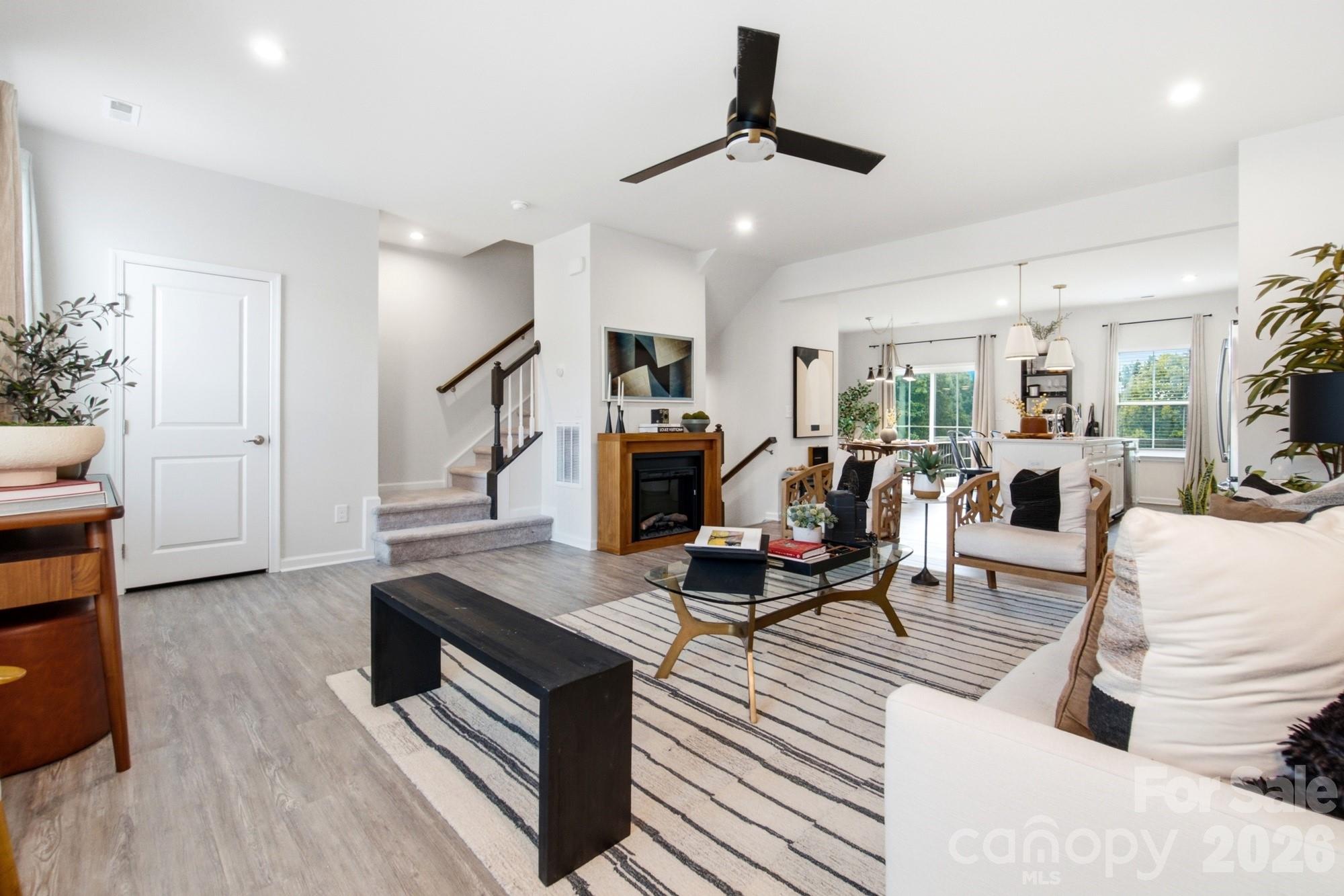 2543 Grantham Place Drive
