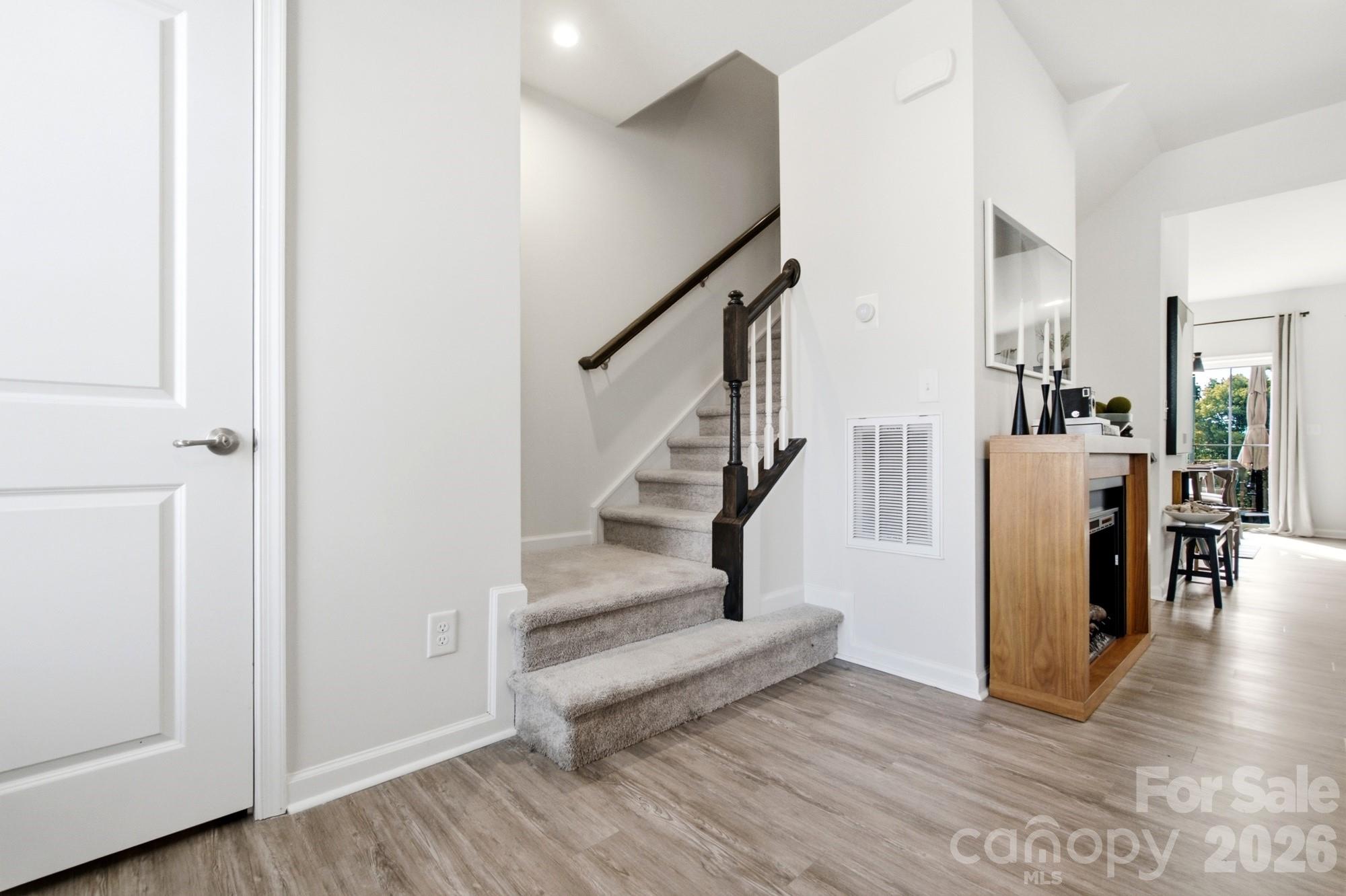 2543 Grantham Place Drive