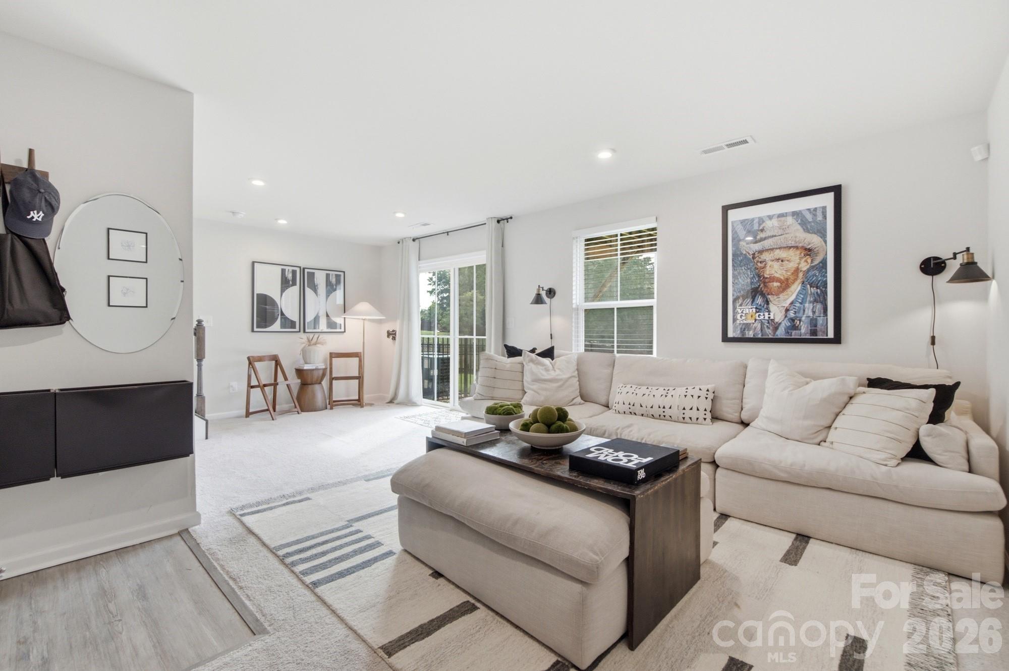 2543 Grantham Place Drive