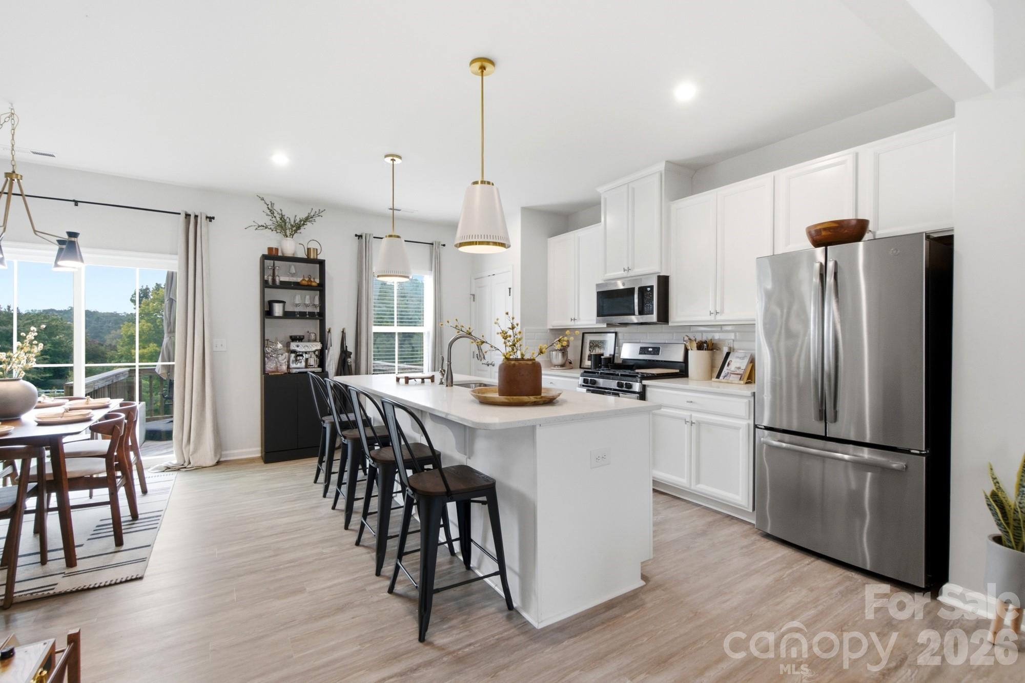 2543 Grantham Place Drive