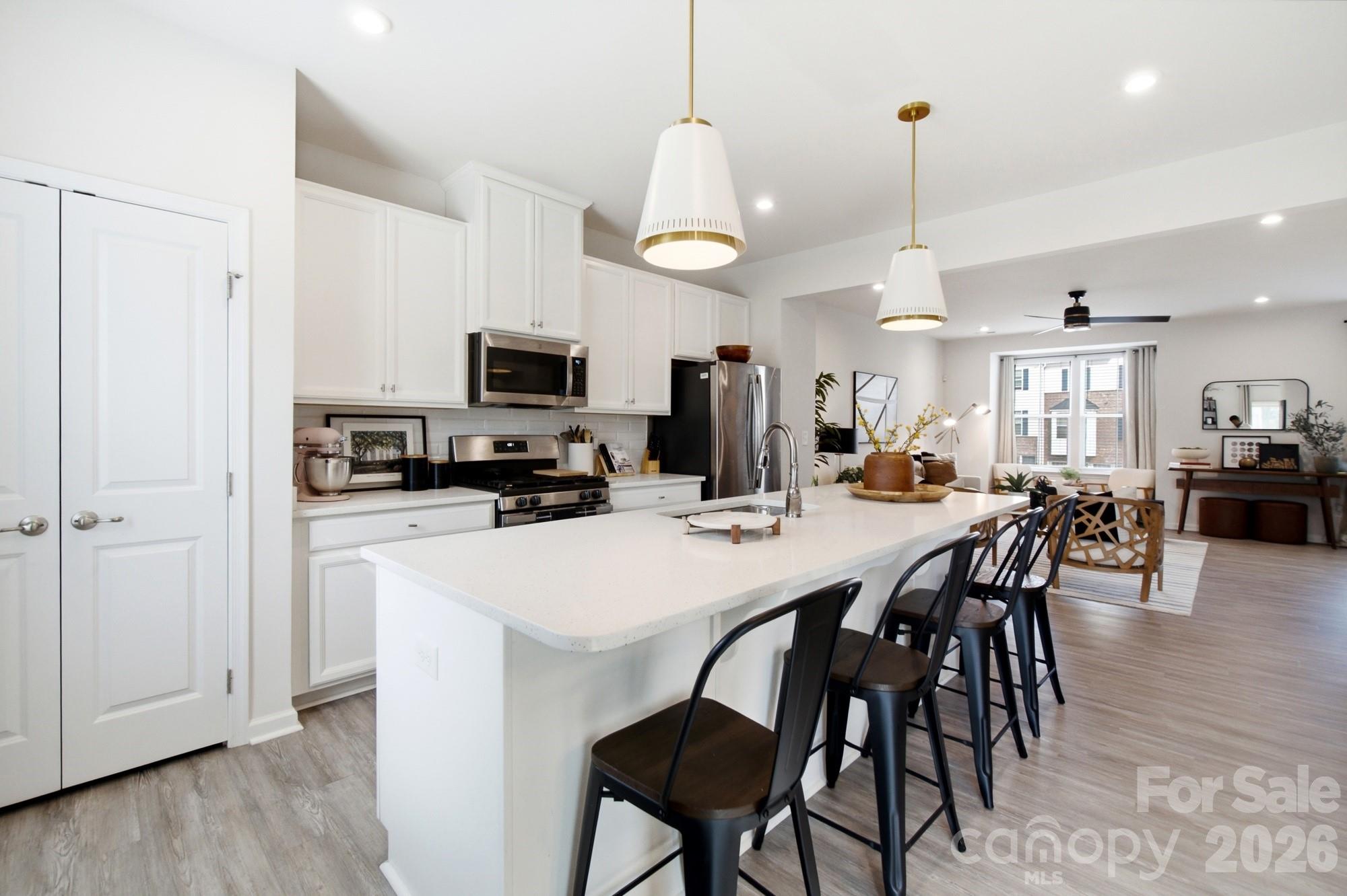 2543 Grantham Place Drive