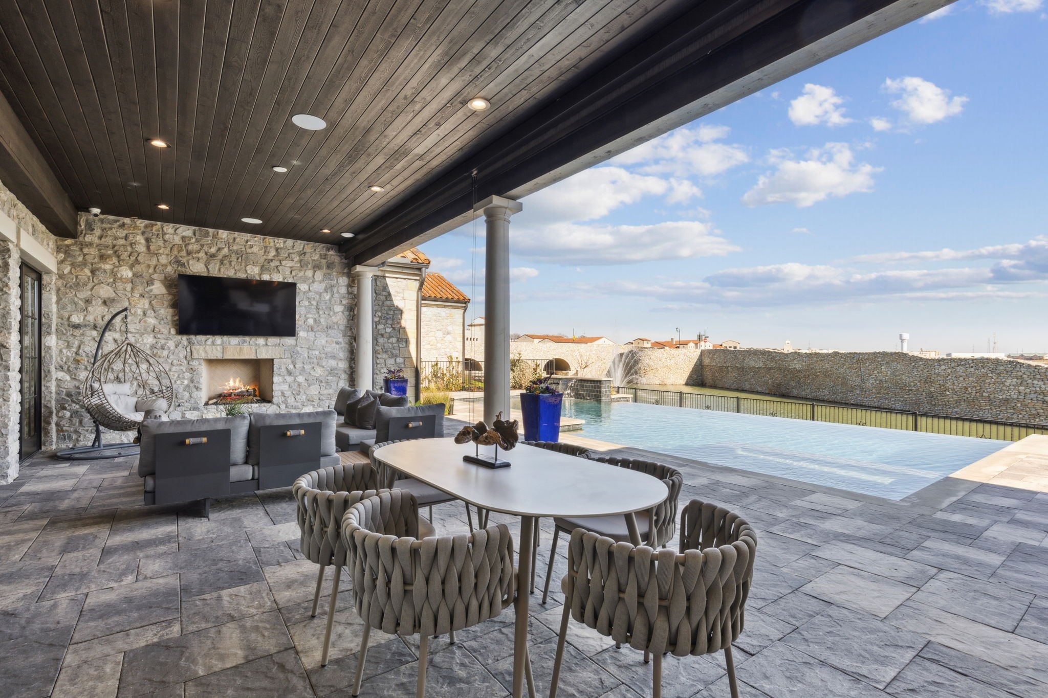34 Comillas Drive