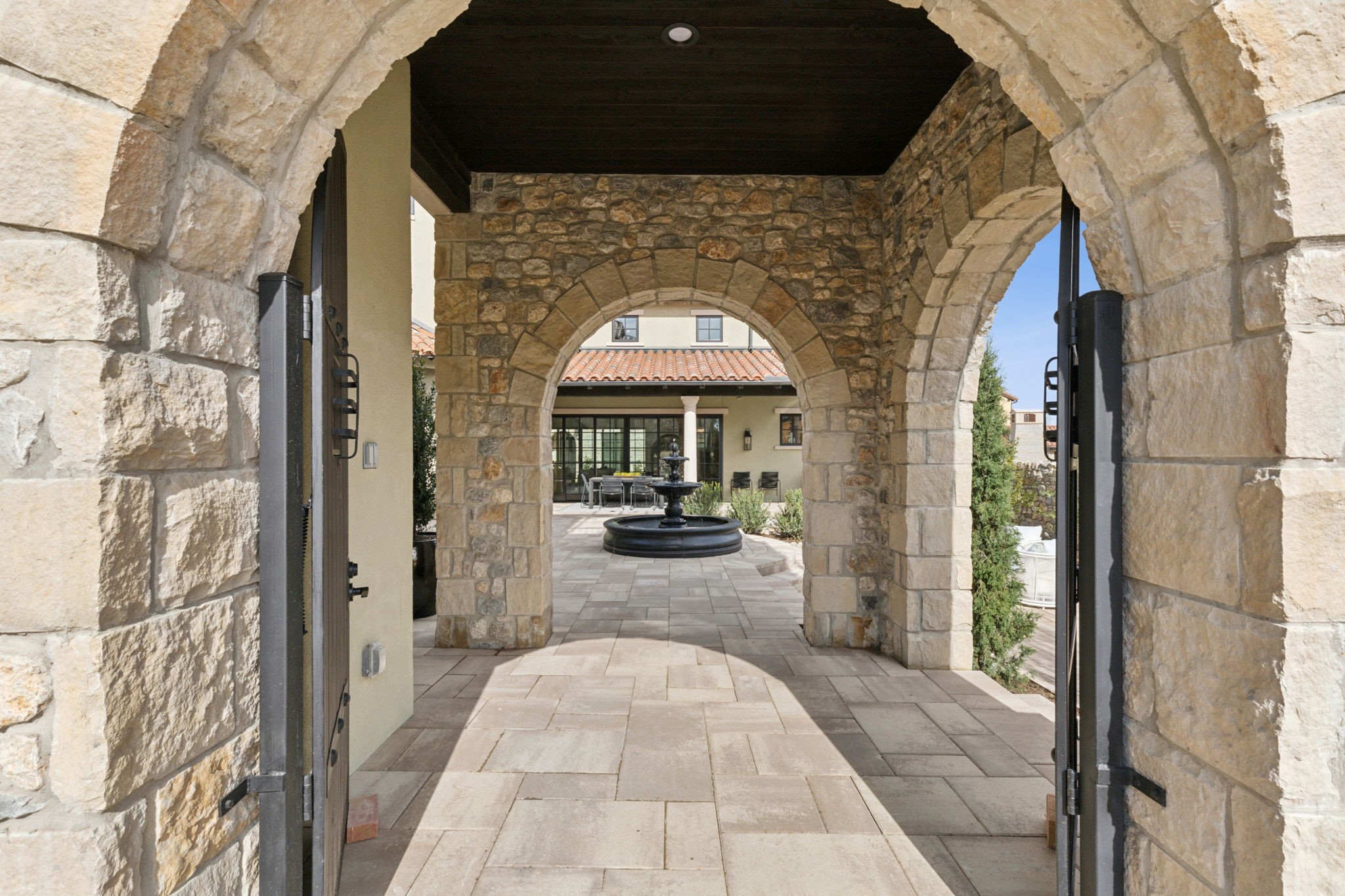 10 Catalonia Drive