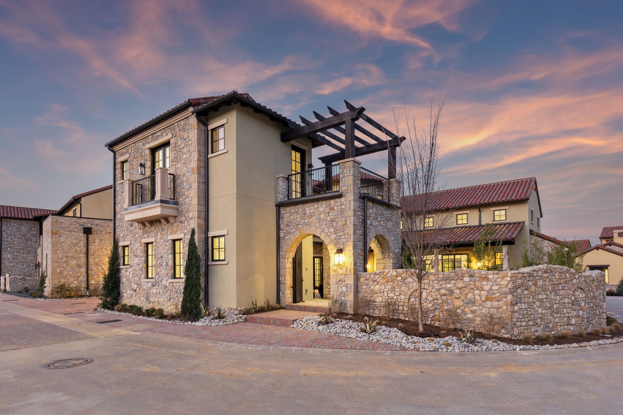 10 Catalonia Drive