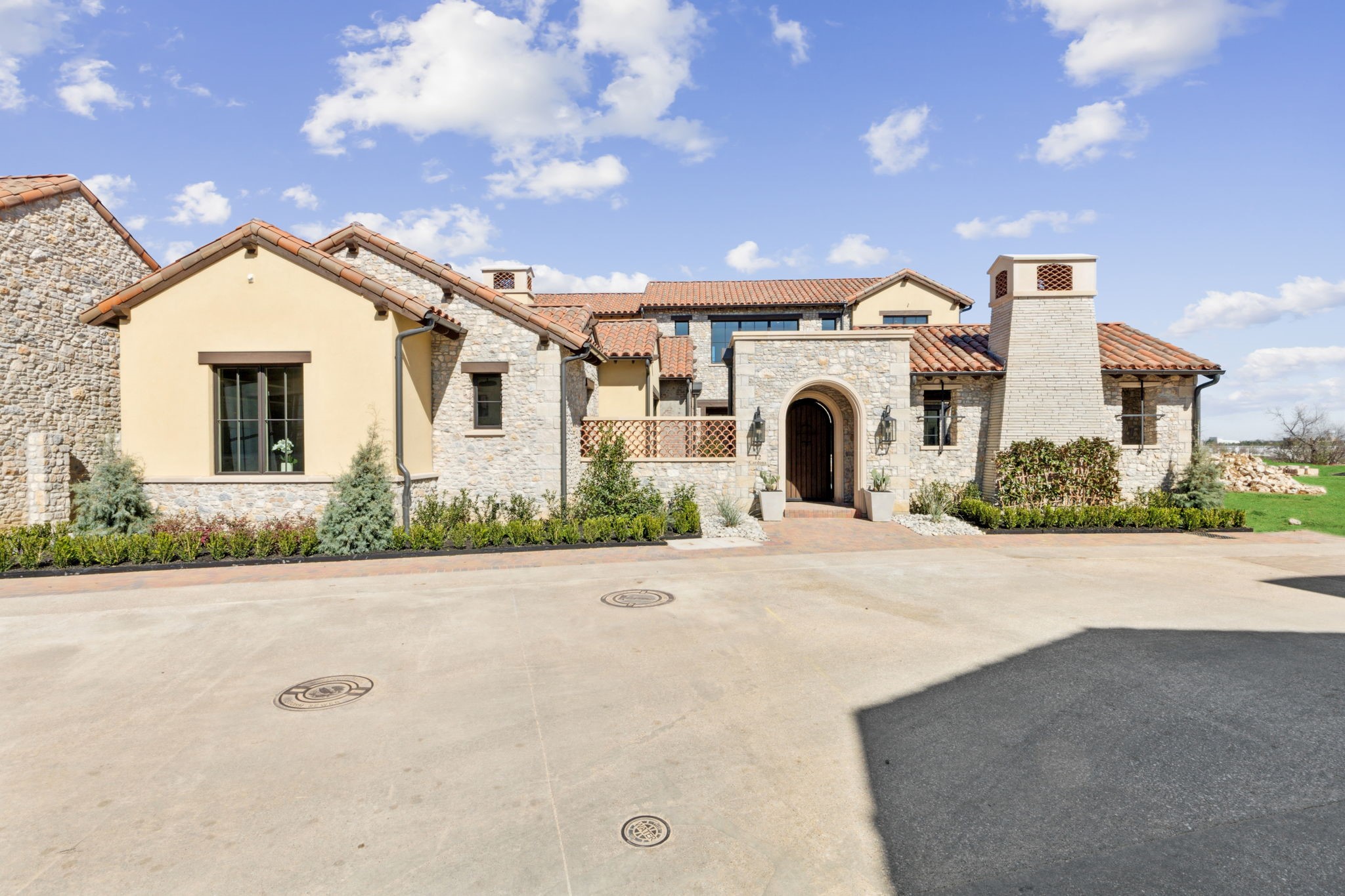 12 Cardona Drive