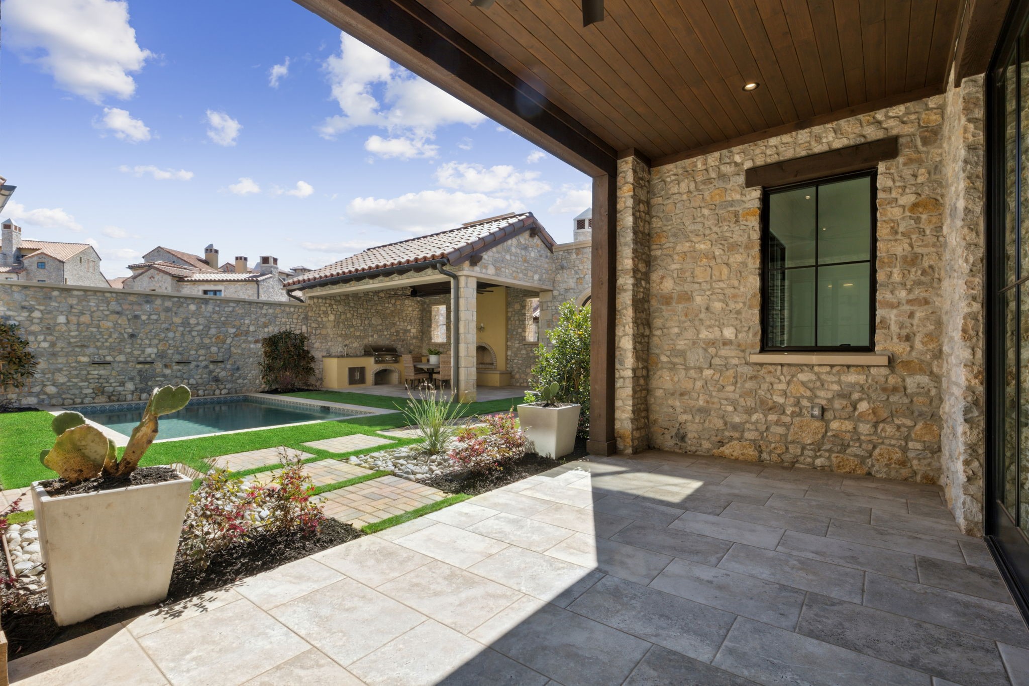 12 Cardona Drive