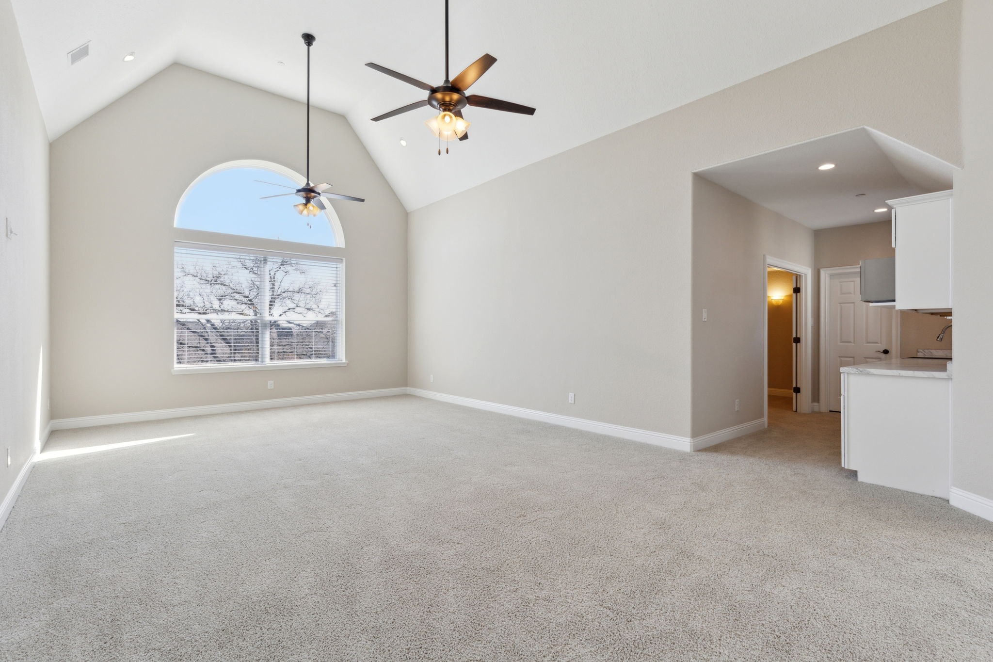 7009 Bach