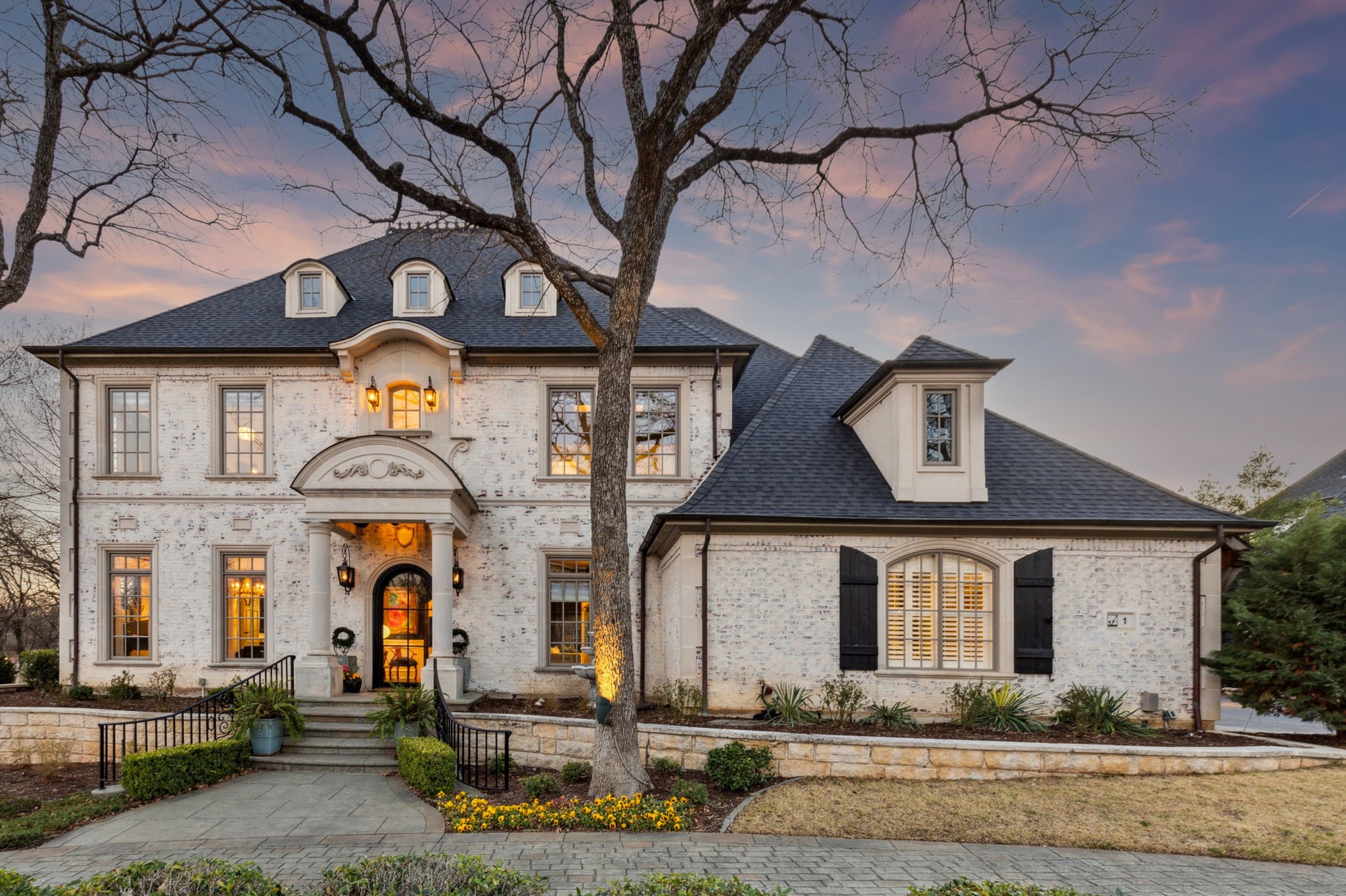 1 Hayes Court