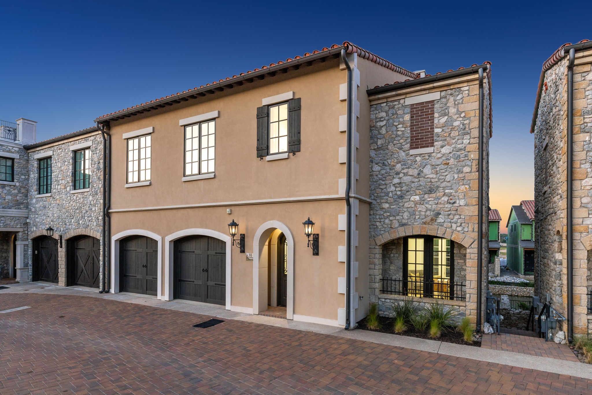 18 Comillas Court