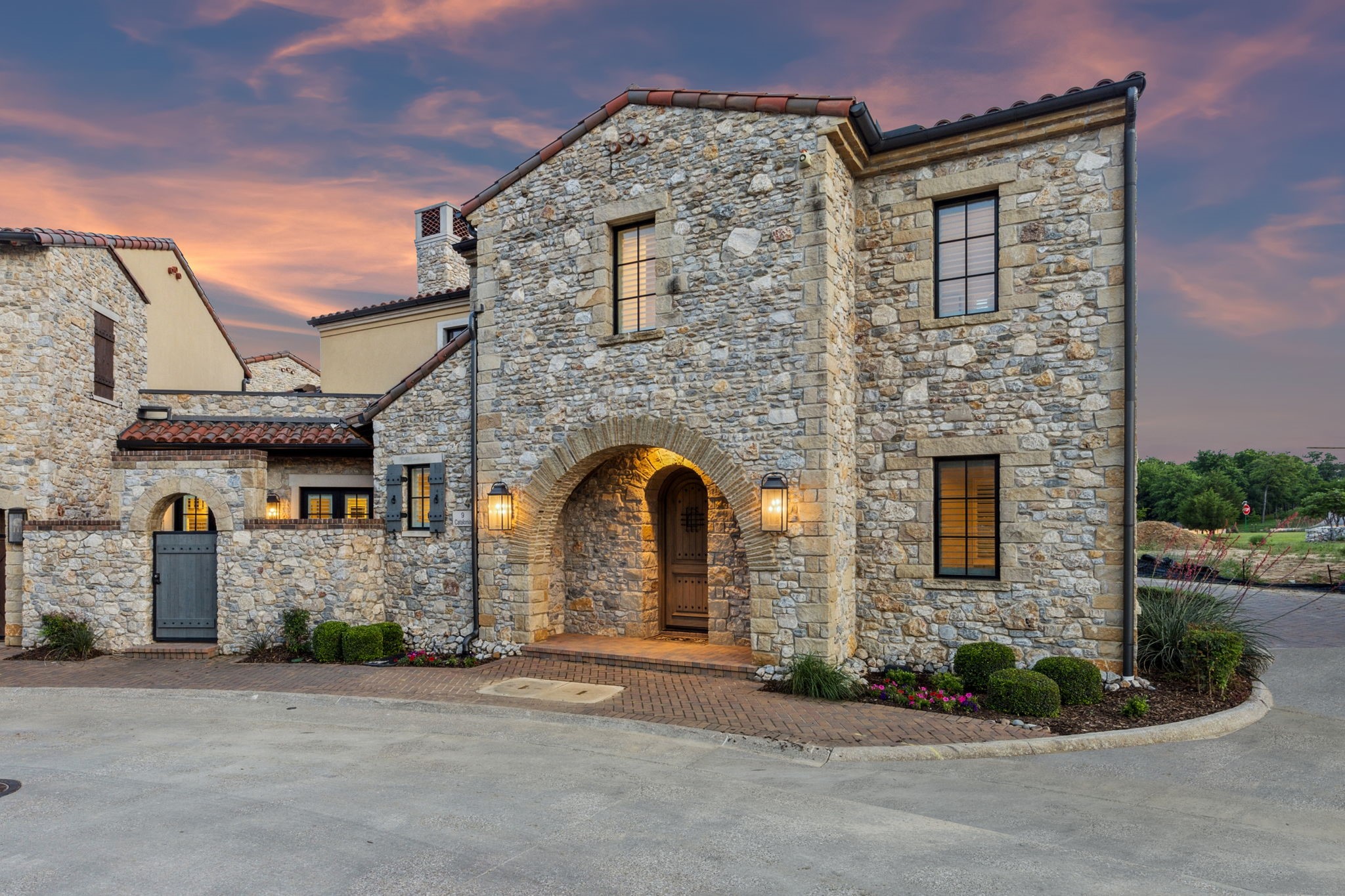 9 Catalonia Drive