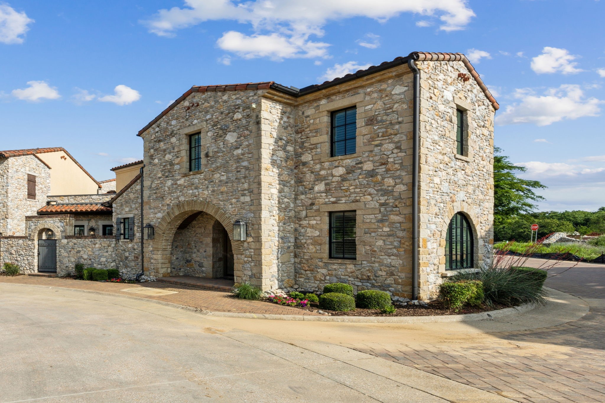 9 Catalonia Drive