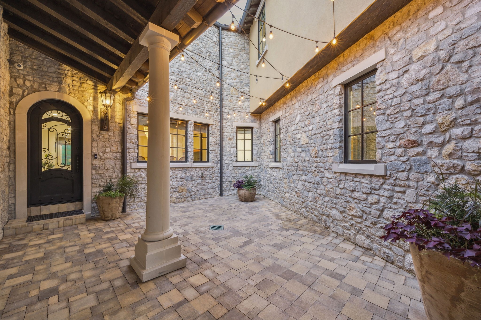 24 Comillas Drive