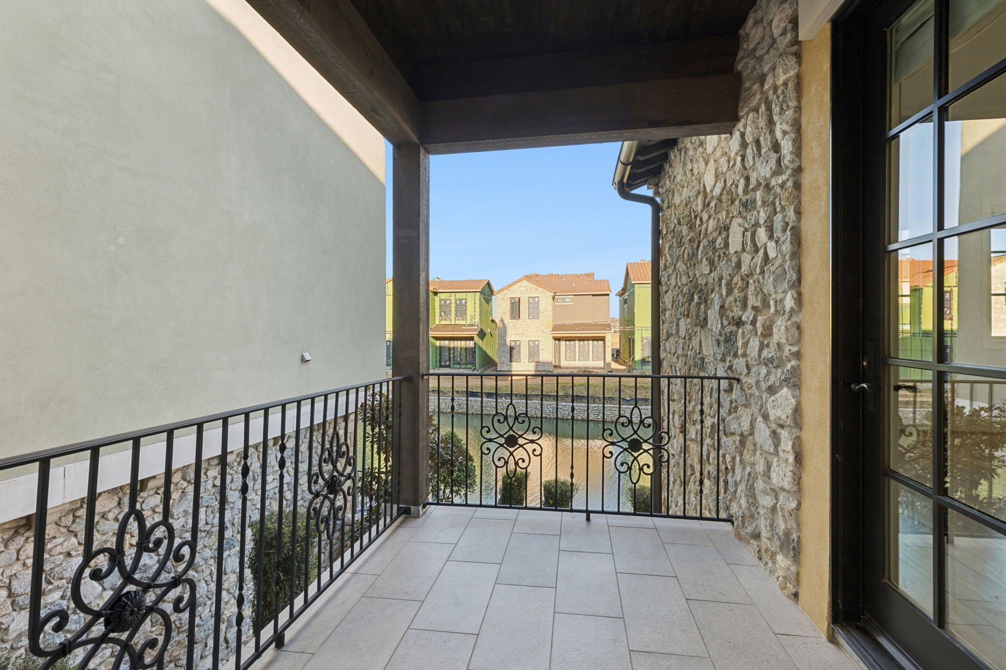 10 Comillas Drive