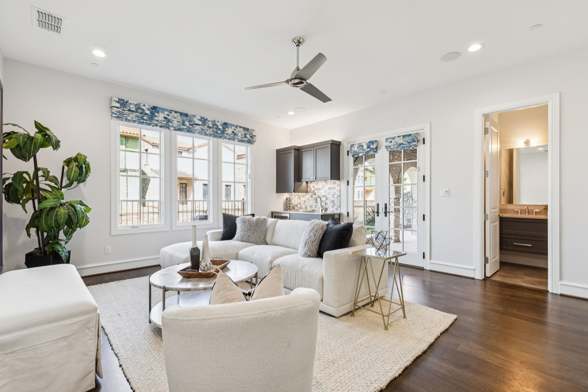 22 Comillas Drive