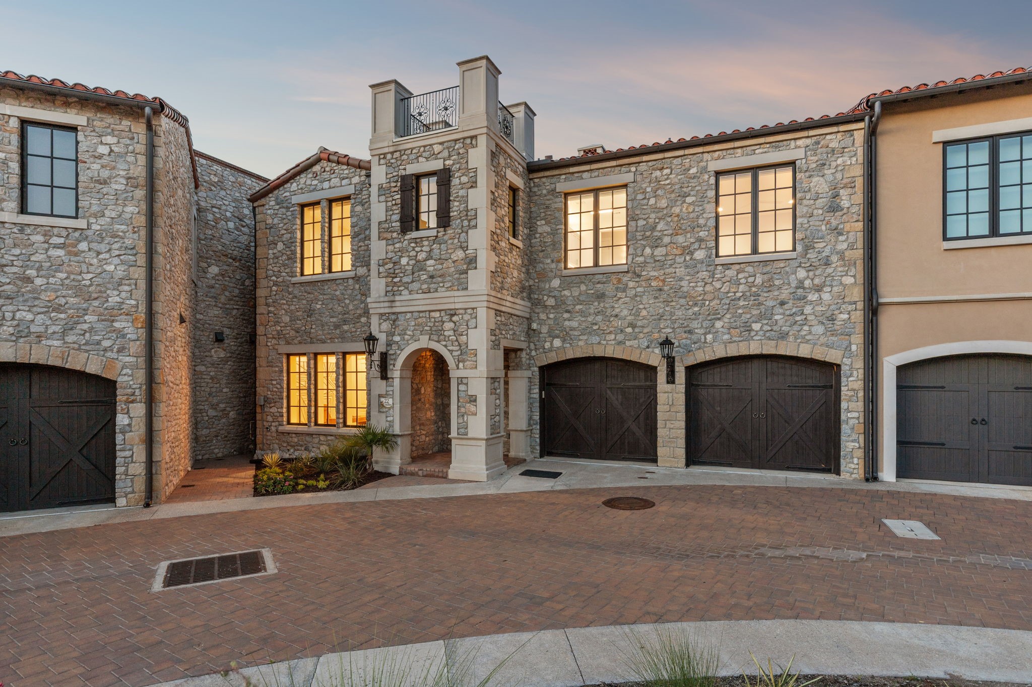 22 Comillas Drive