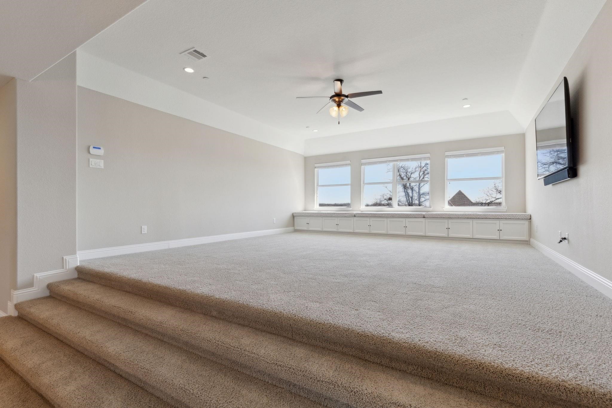 7009 Bach