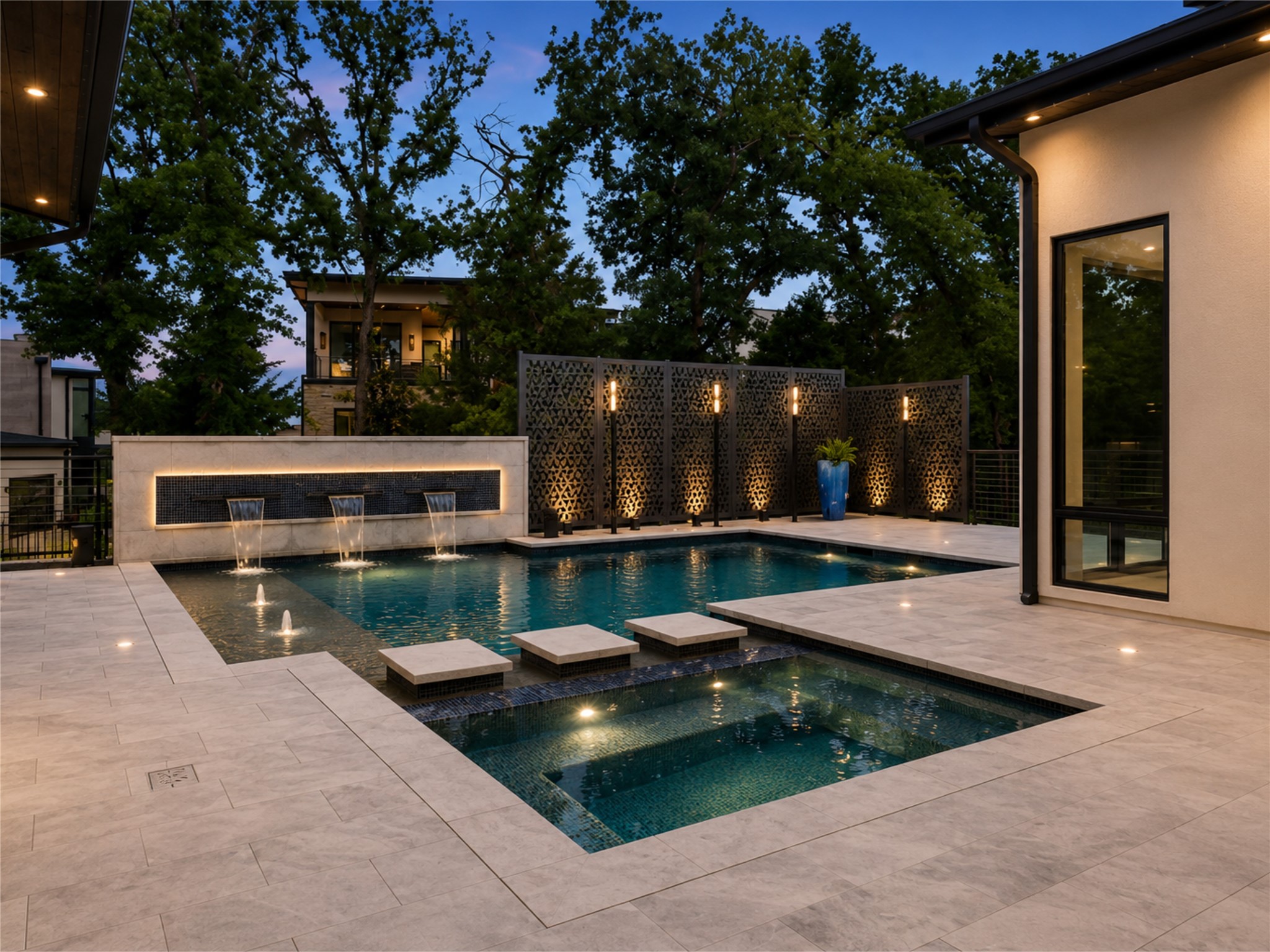 2104 Ainsley Court