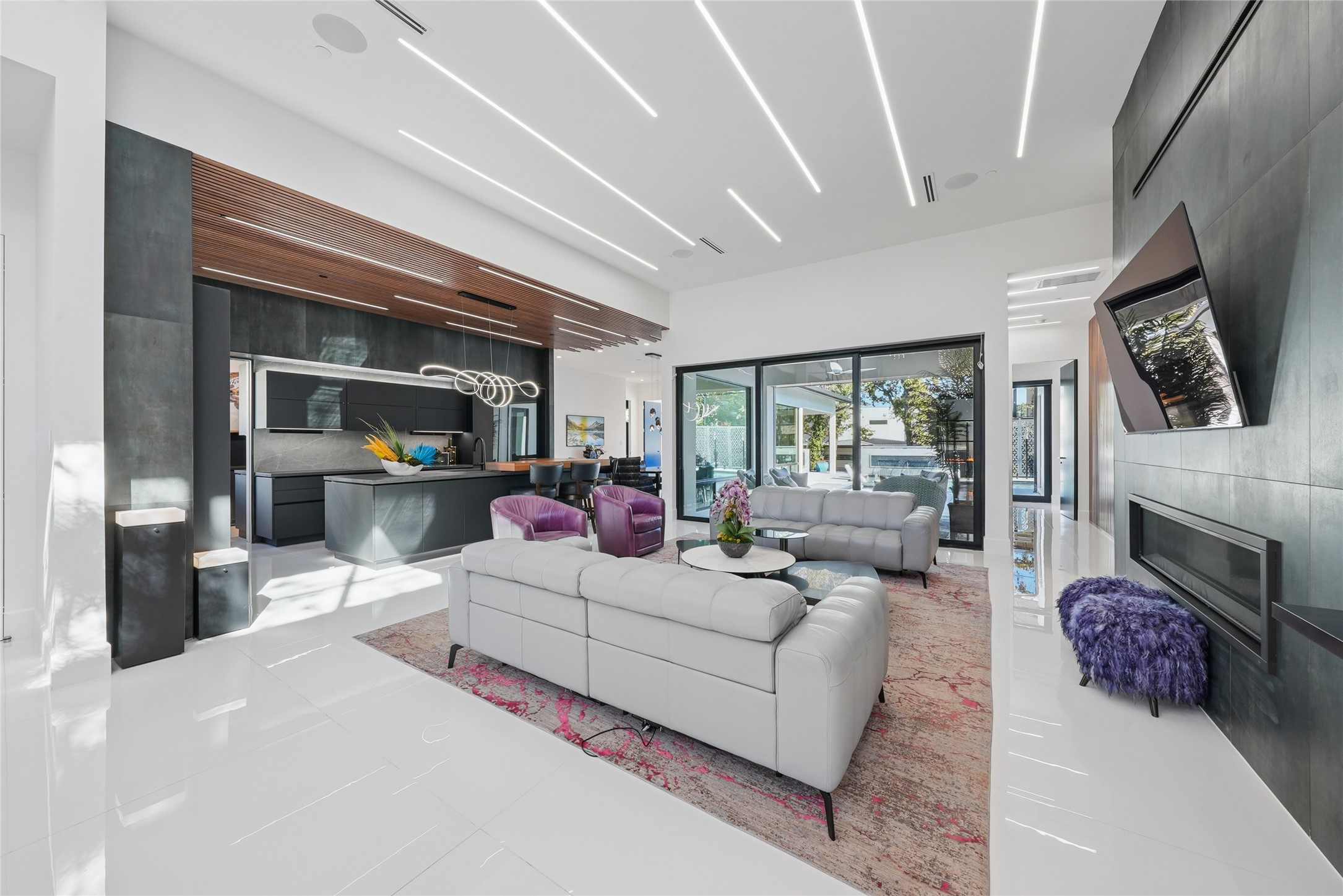 2104 Ainsley Court