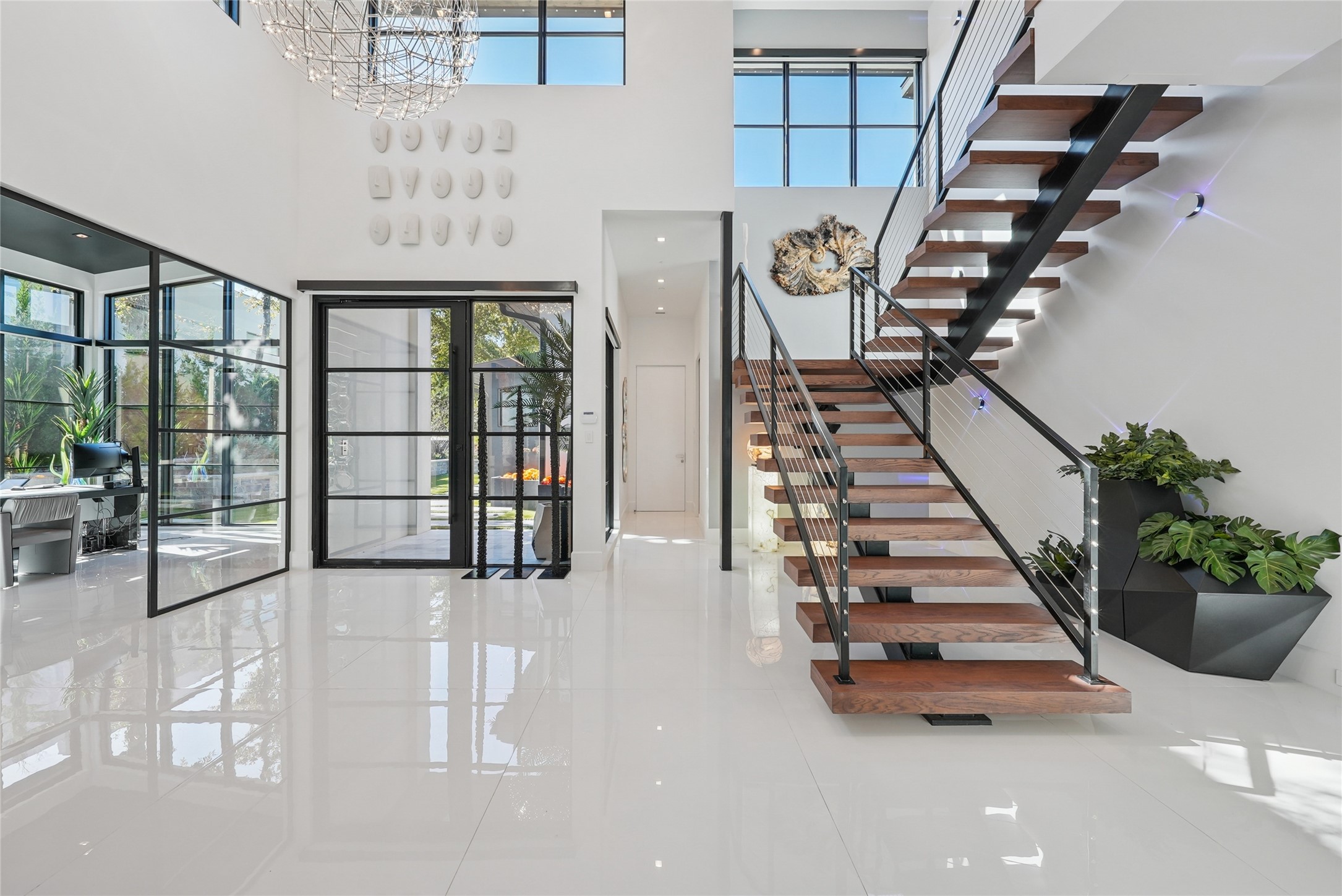 2104 Ainsley Court