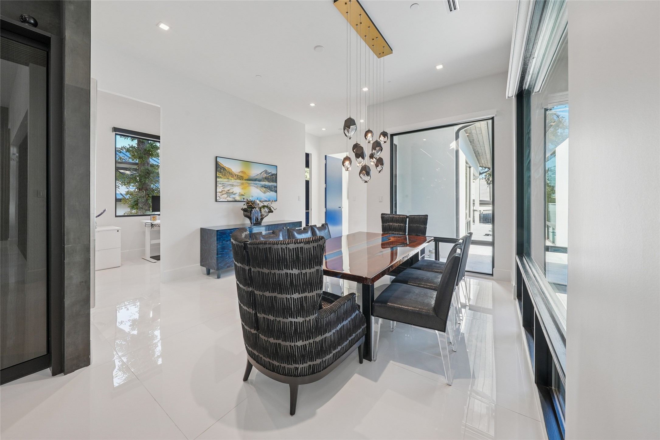 2104 Ainsley Court