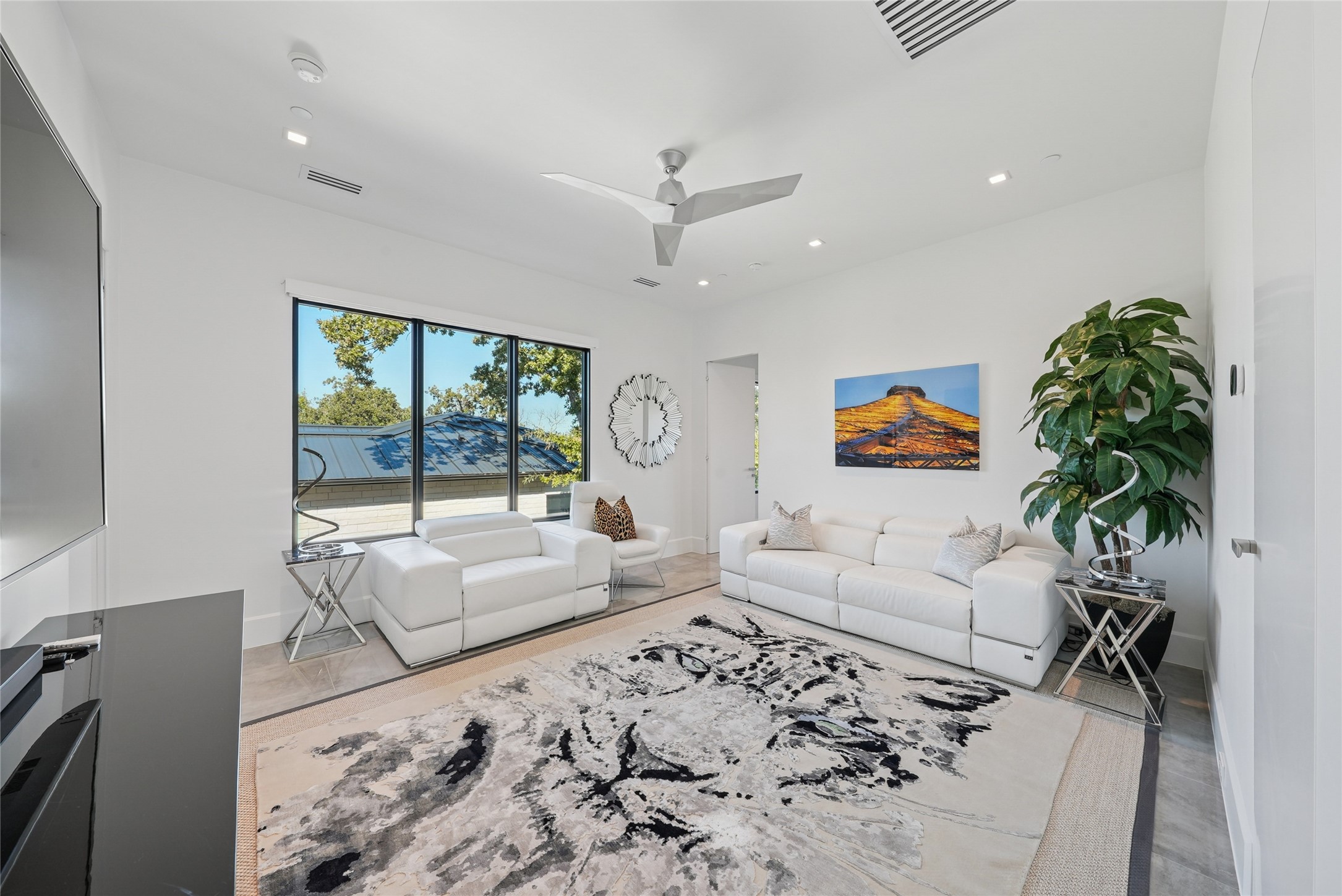 2104 Ainsley Court